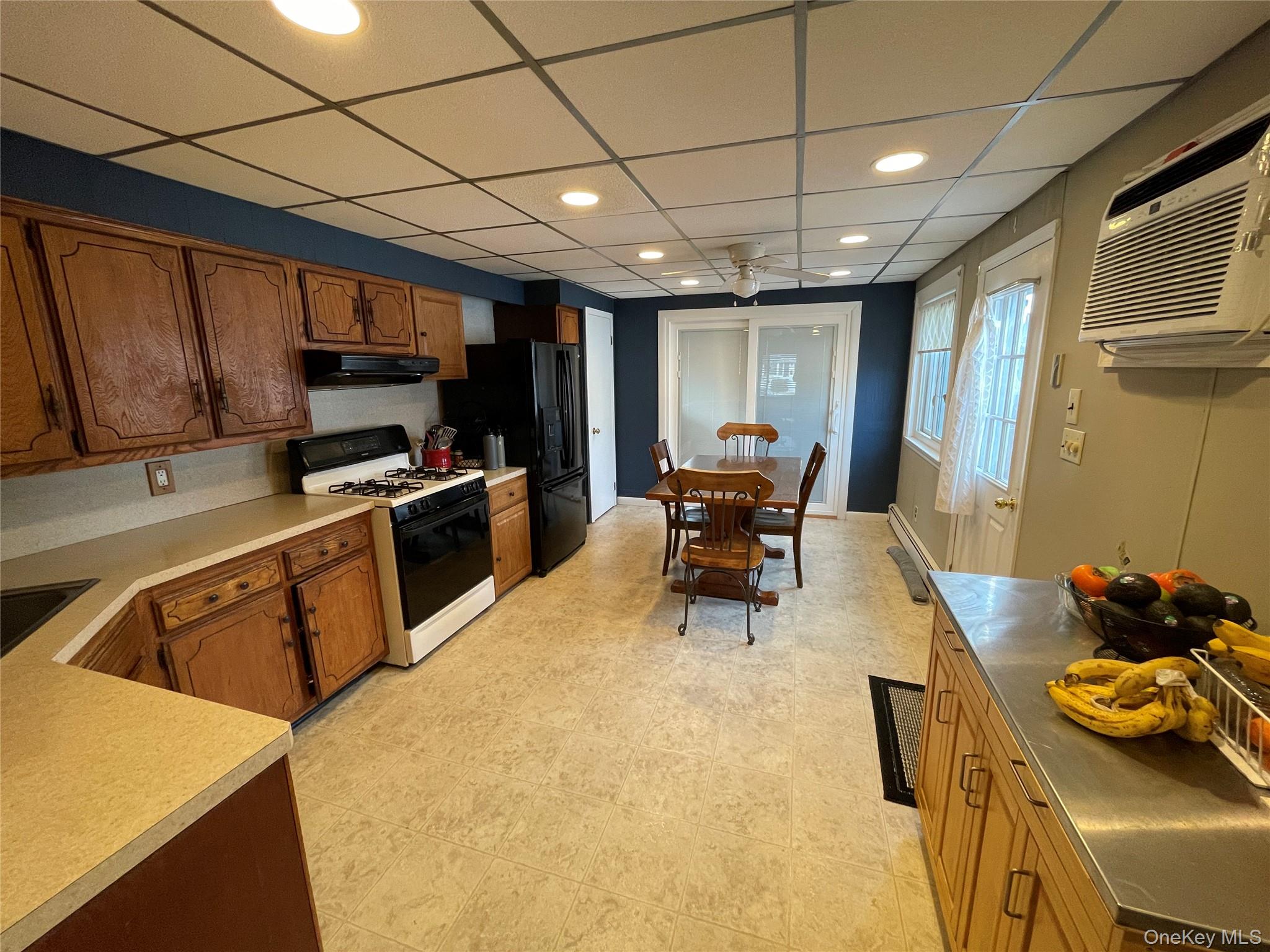 Lindenhurst, New York, 11757, United States, 4 Bedrooms Bedrooms, ,1 BathroomBathrooms,Residential,For Sale,2007758