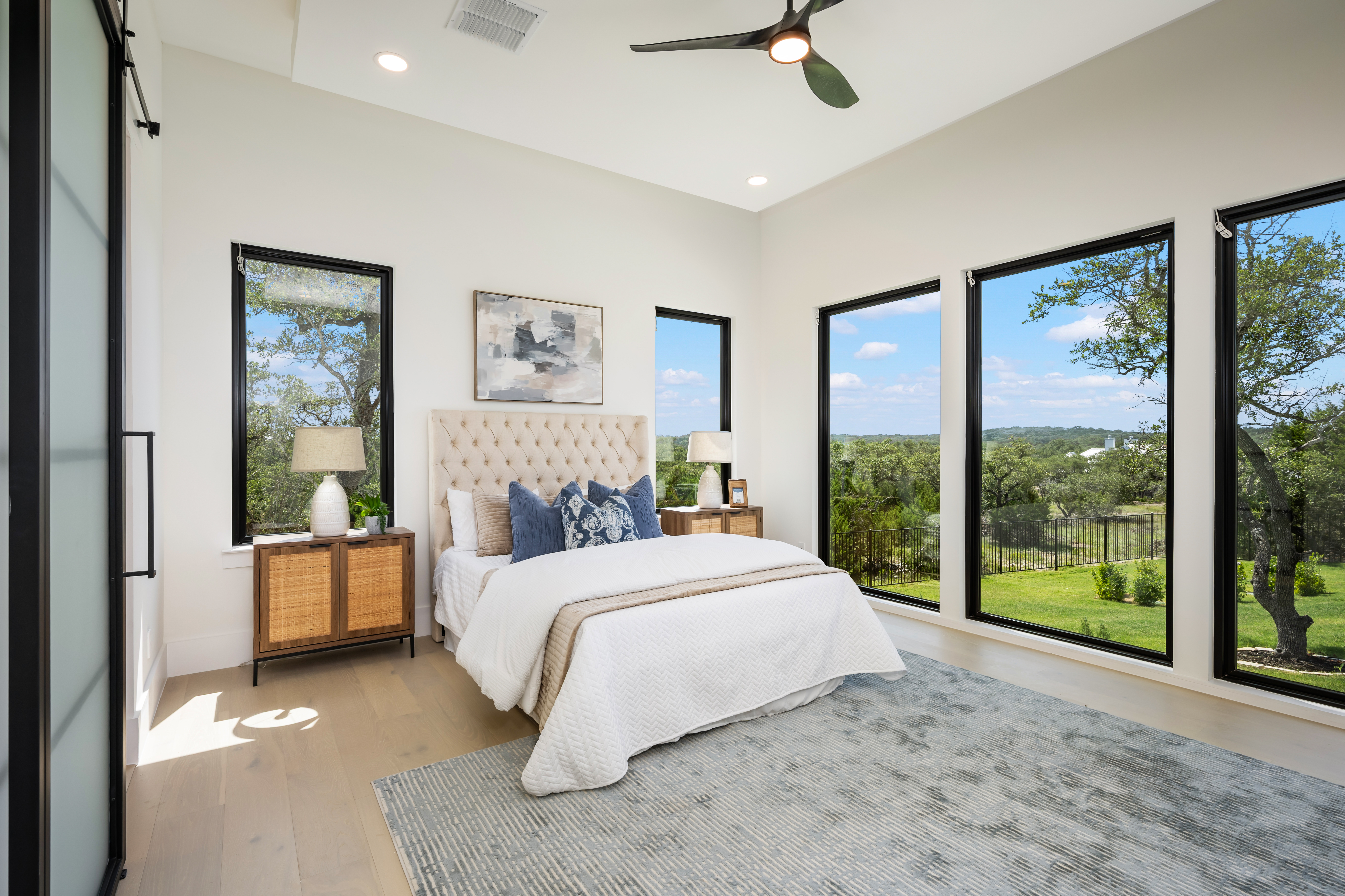  Modern Luxury on 1 Acre - 物件實景