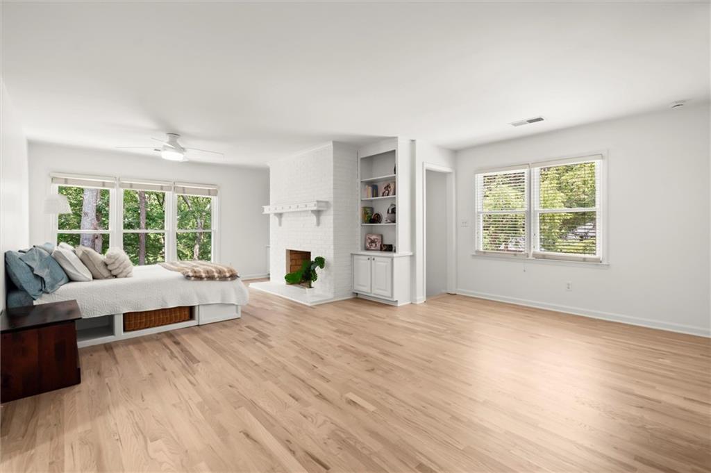 Roswell, Georgia, 30075, United States, 5 Bedrooms Bedrooms, ,5 BathroomsBathrooms,Residential,For Sale,1903038
