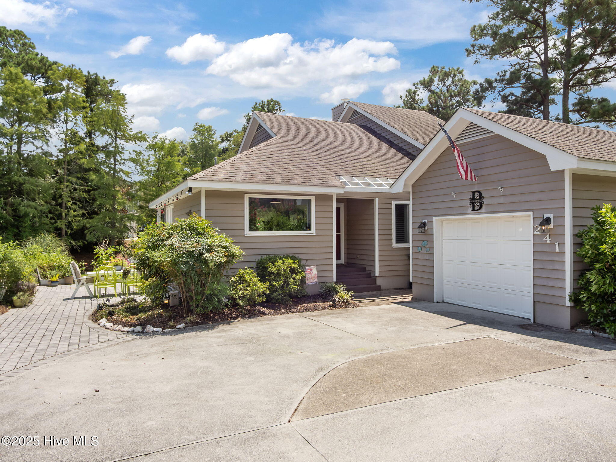 Emerald Isle, North Carolina, 28594, United States, 3 Bedrooms Bedrooms, ,3 BathroomsBathrooms,Residential,For Sale,1931635