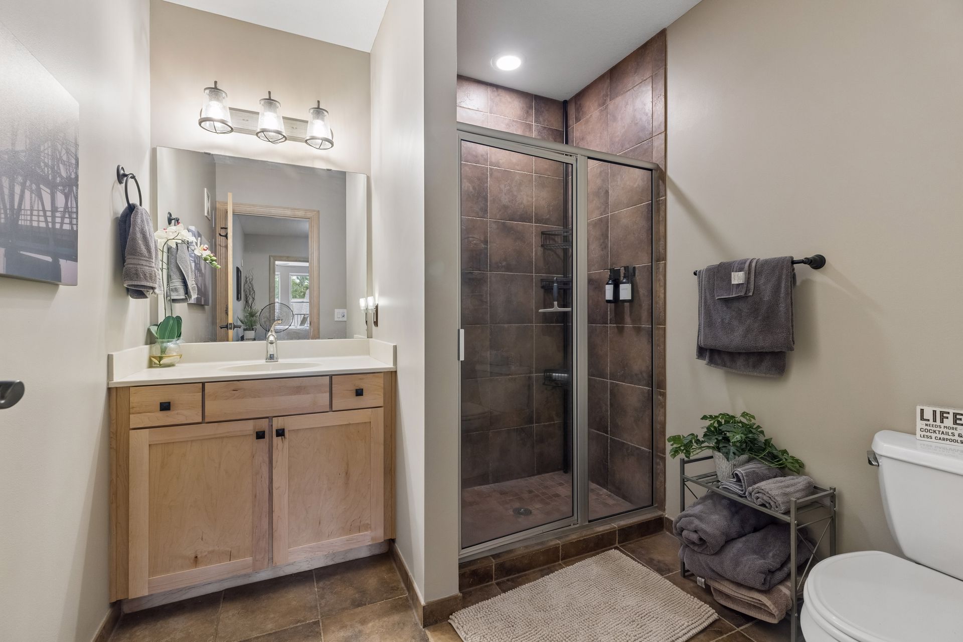  Timeless Brownstone Living in the Heart of Stillwater - 物件實景