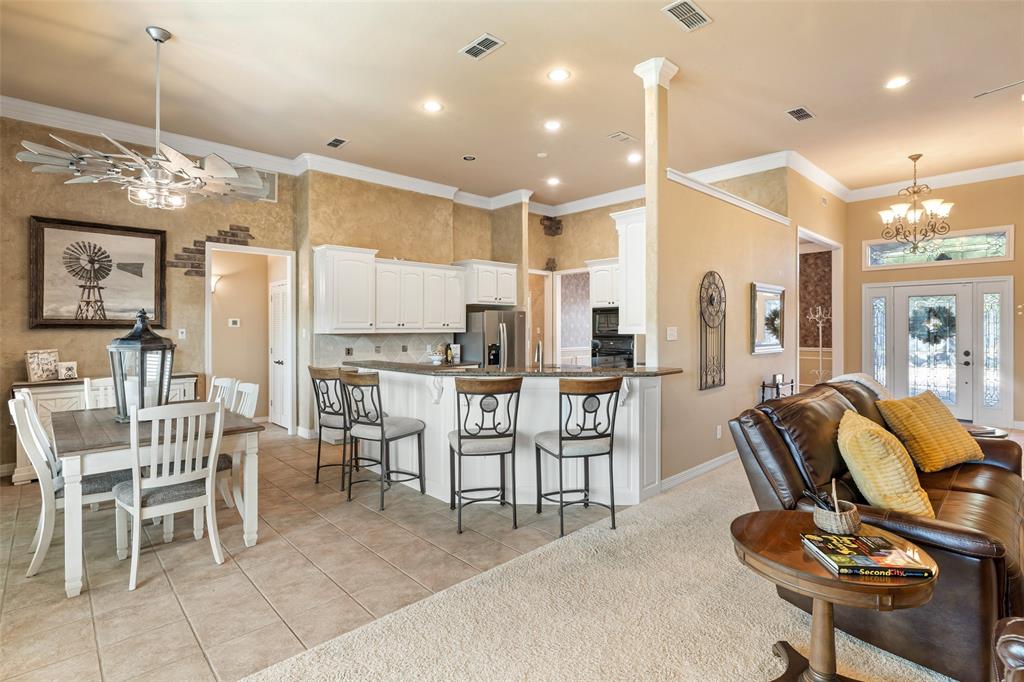 Granbury, Texas, 76049, United States, 3 Bedrooms Bedrooms, ,3 BathroomsBathrooms,Residential,For Sale,1816567