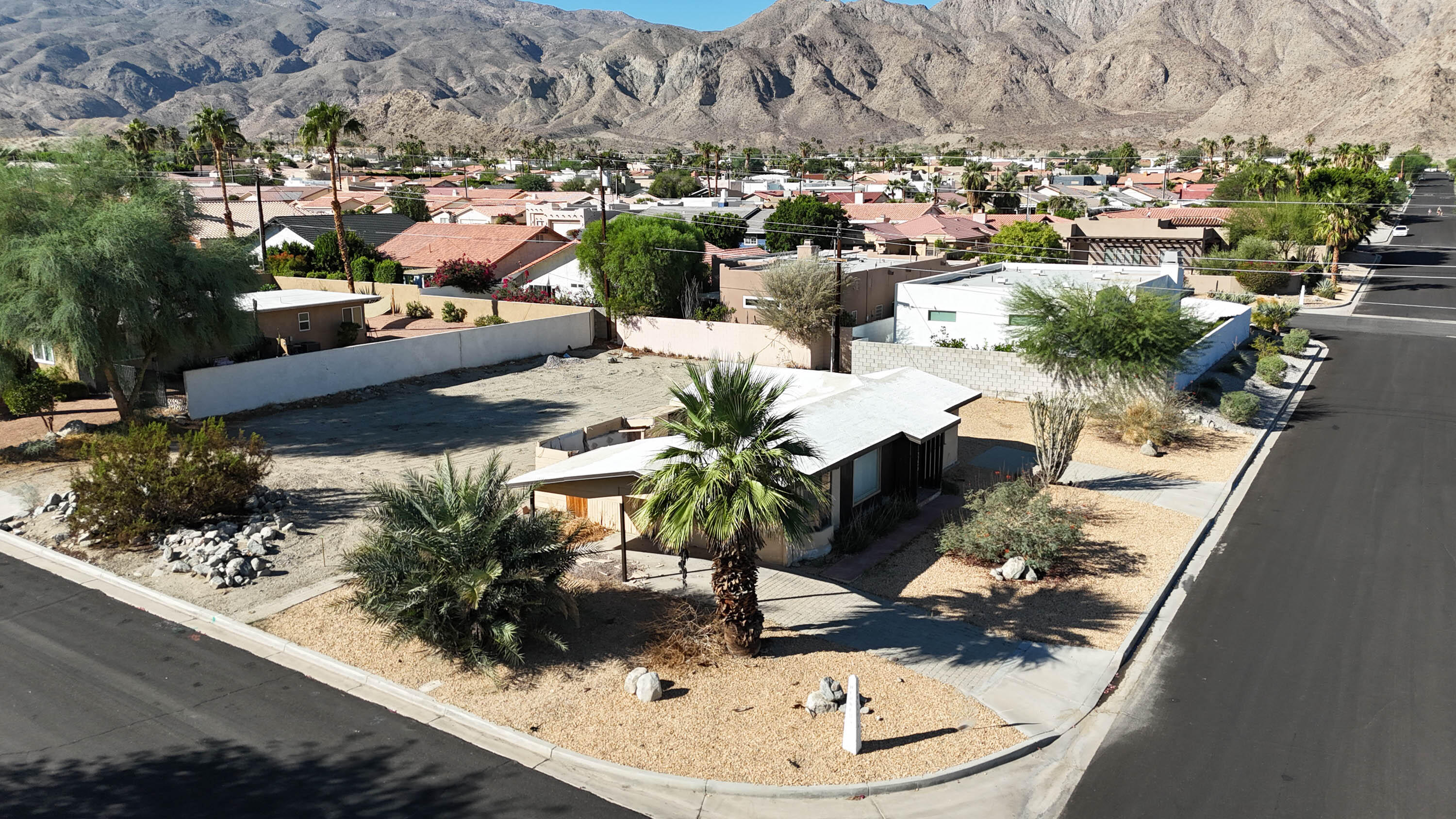 La Quinta, California, 92253, United States, 2 Bedrooms Bedrooms, ,1 BathroomBathrooms,Residential,For Sale,1961693
