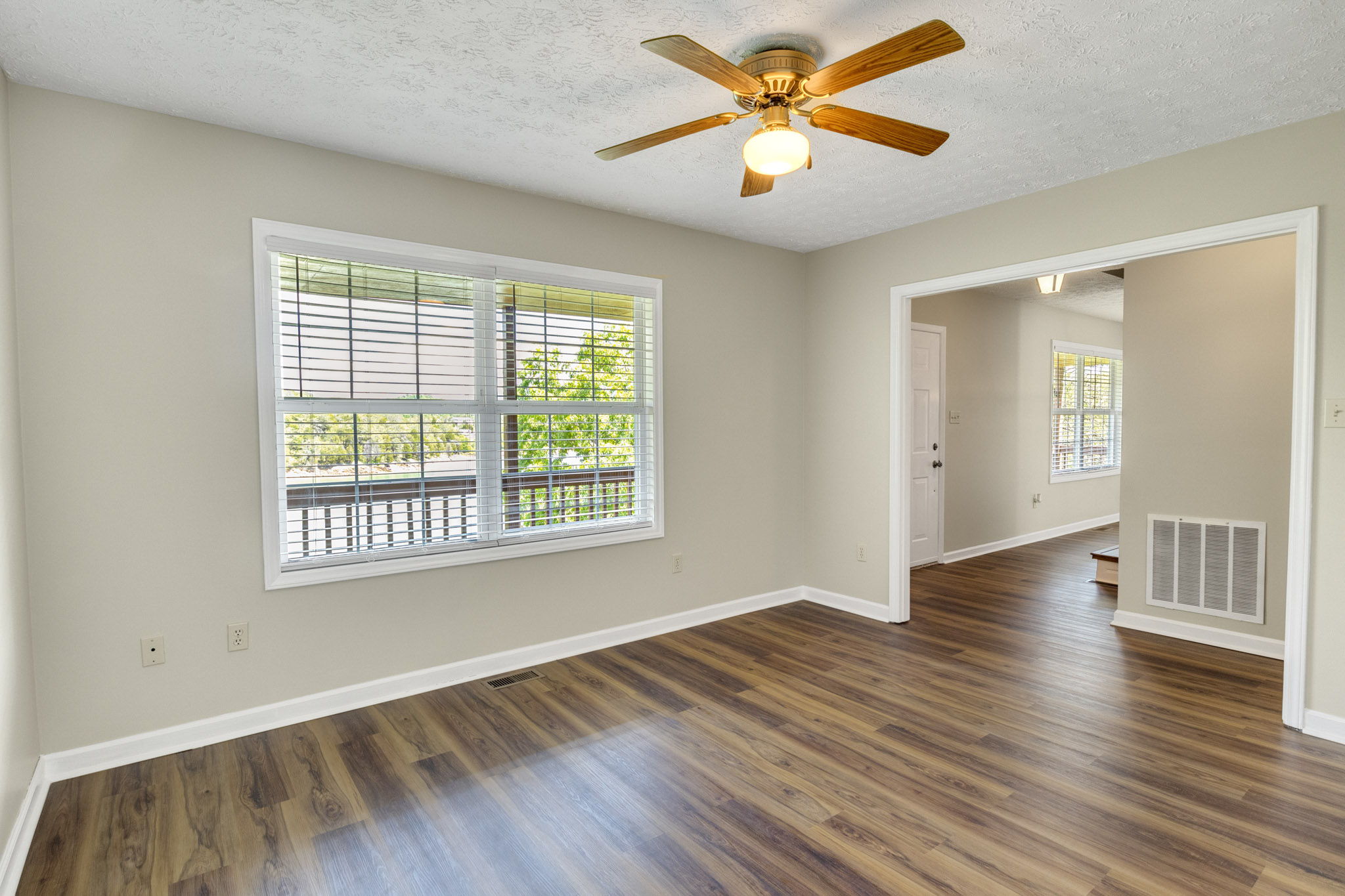 Sevierville, Tennessee, 37876, United States, 3 Bedrooms Bedrooms, ,2 BathroomsBathrooms,Residential,For Sale,1937497