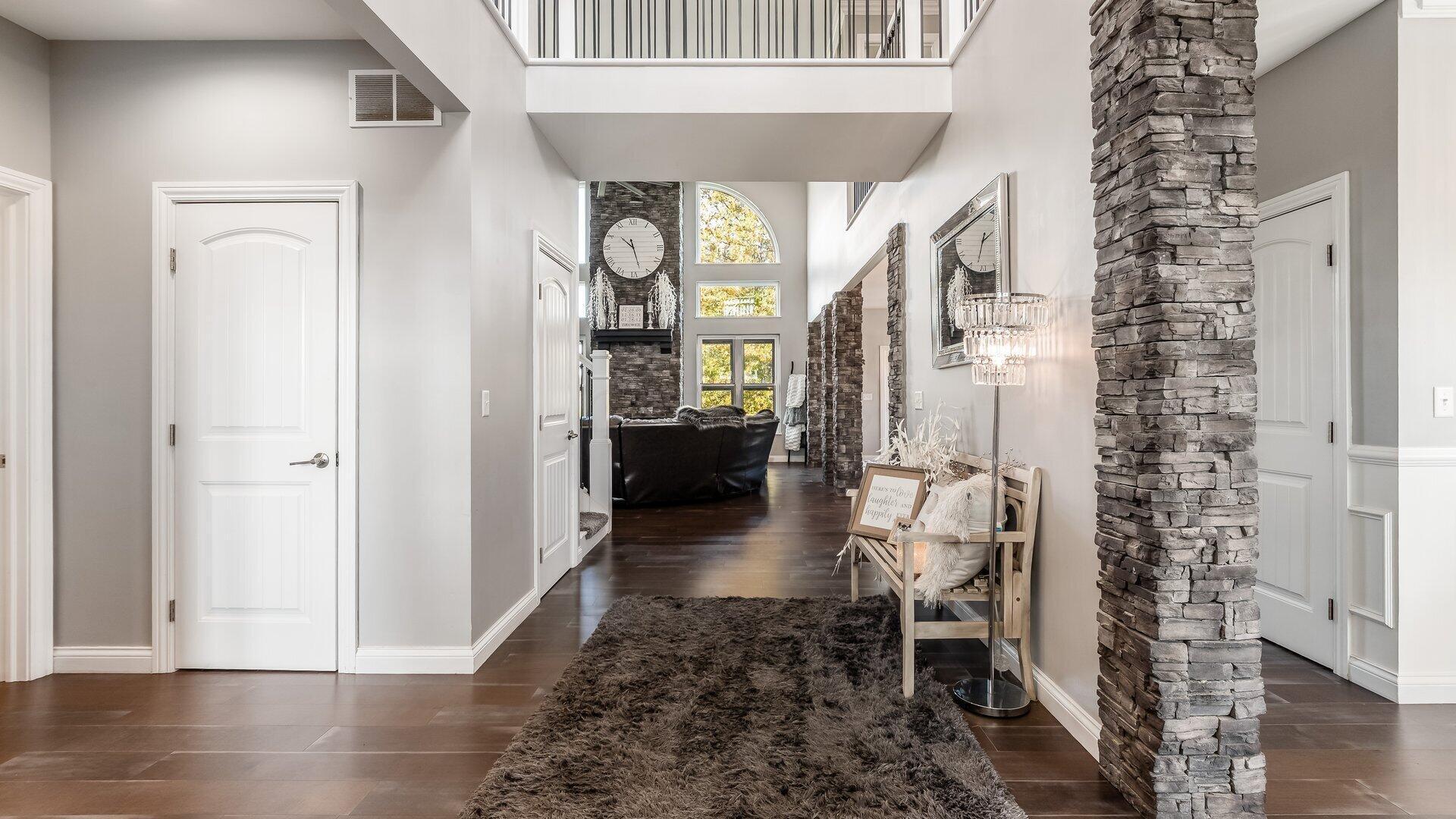 Hebron, Ohio, 43025, United States, 5 Bedrooms Bedrooms, ,5 BathroomsBathrooms,Residential,For Sale,1988631