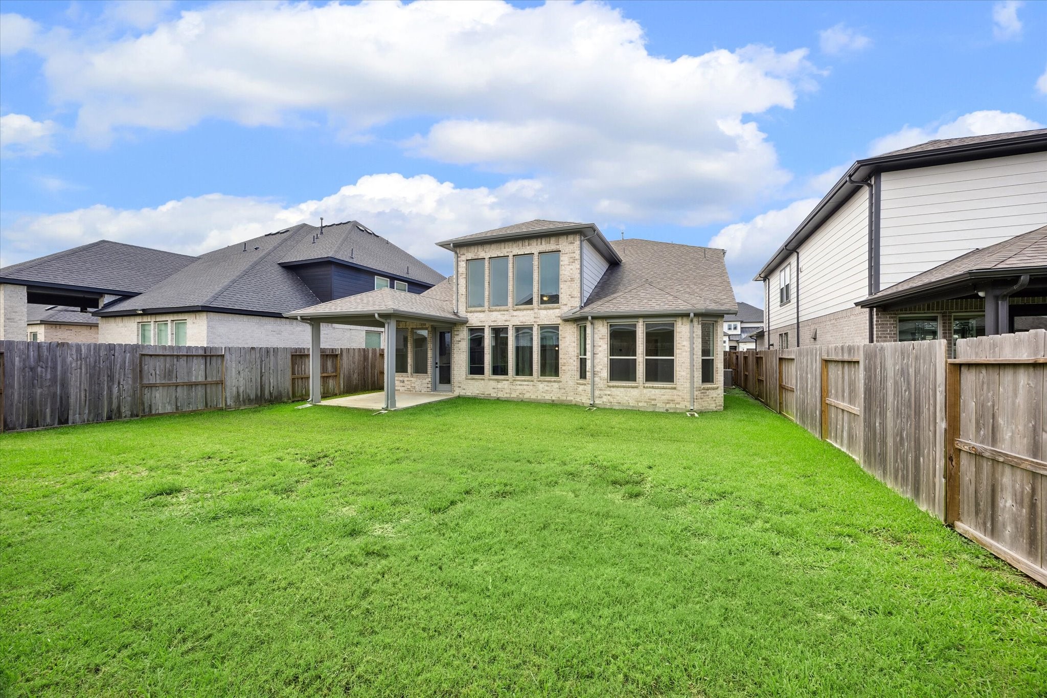  10735 Verdant Hill - 物件實景