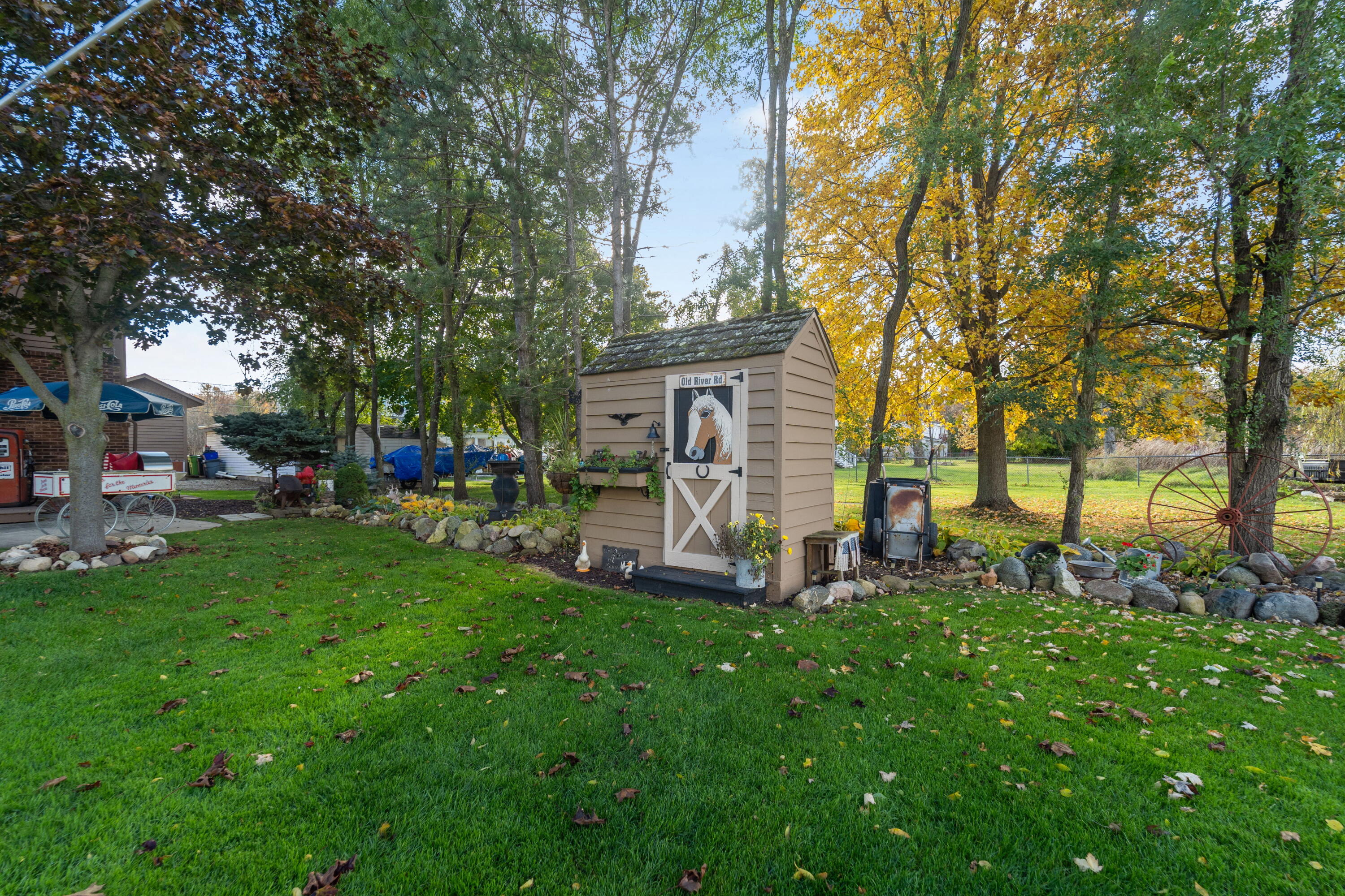 Waterford, Wisconsin, 53185, United States, 2 Bedrooms Bedrooms, ,2 BathroomsBathrooms,Residential,For Sale,1985516