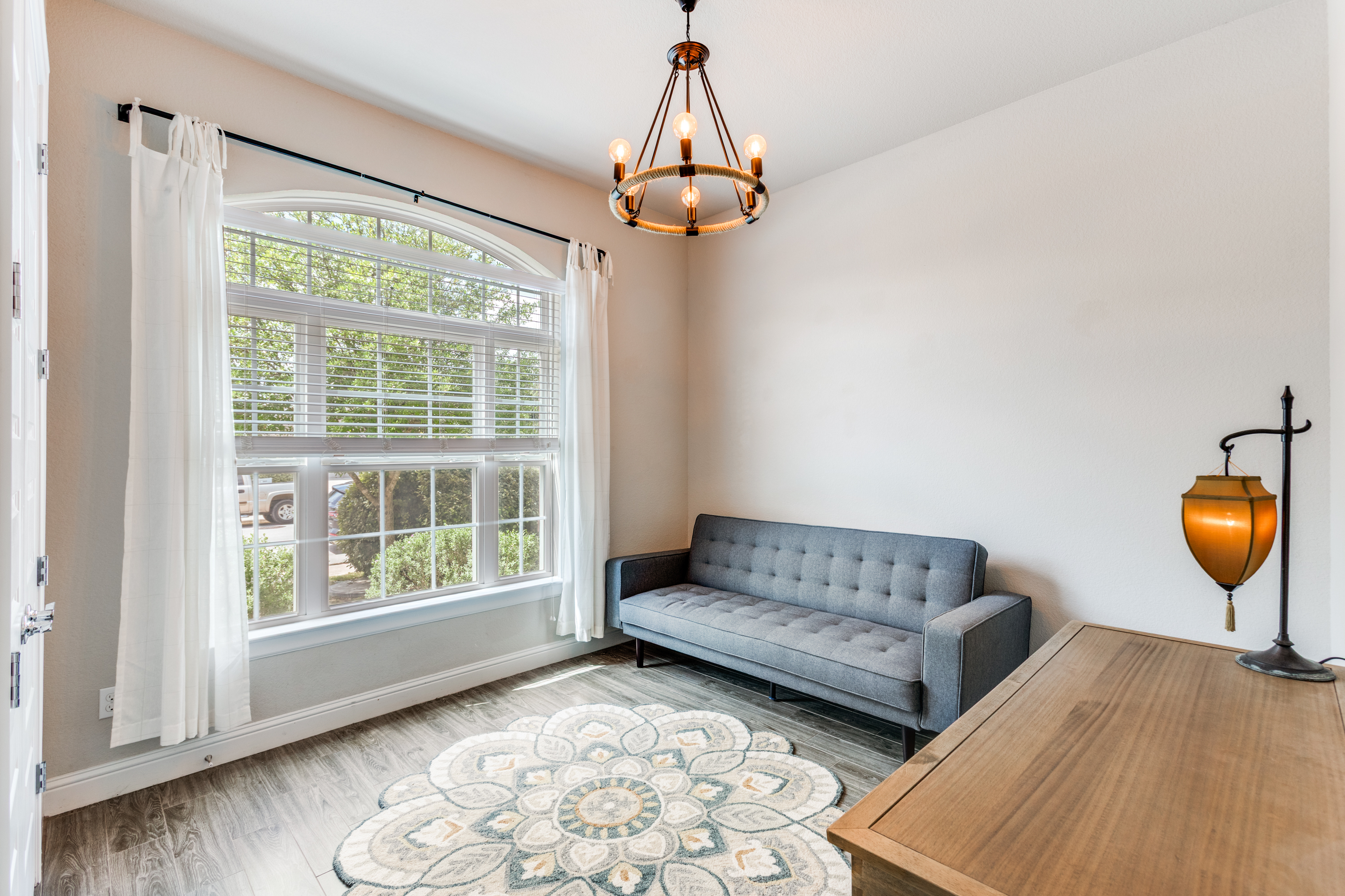  Sophisticated Open-Concept Living - 物件實景