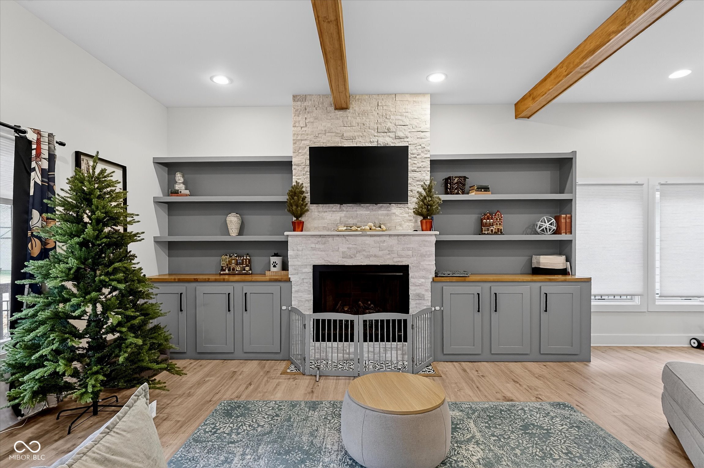 Indianapolis, Indiana, 46202, United States, 4 Bedrooms Bedrooms, ,5 BathroomsBathrooms,Residential,For Sale,2008591