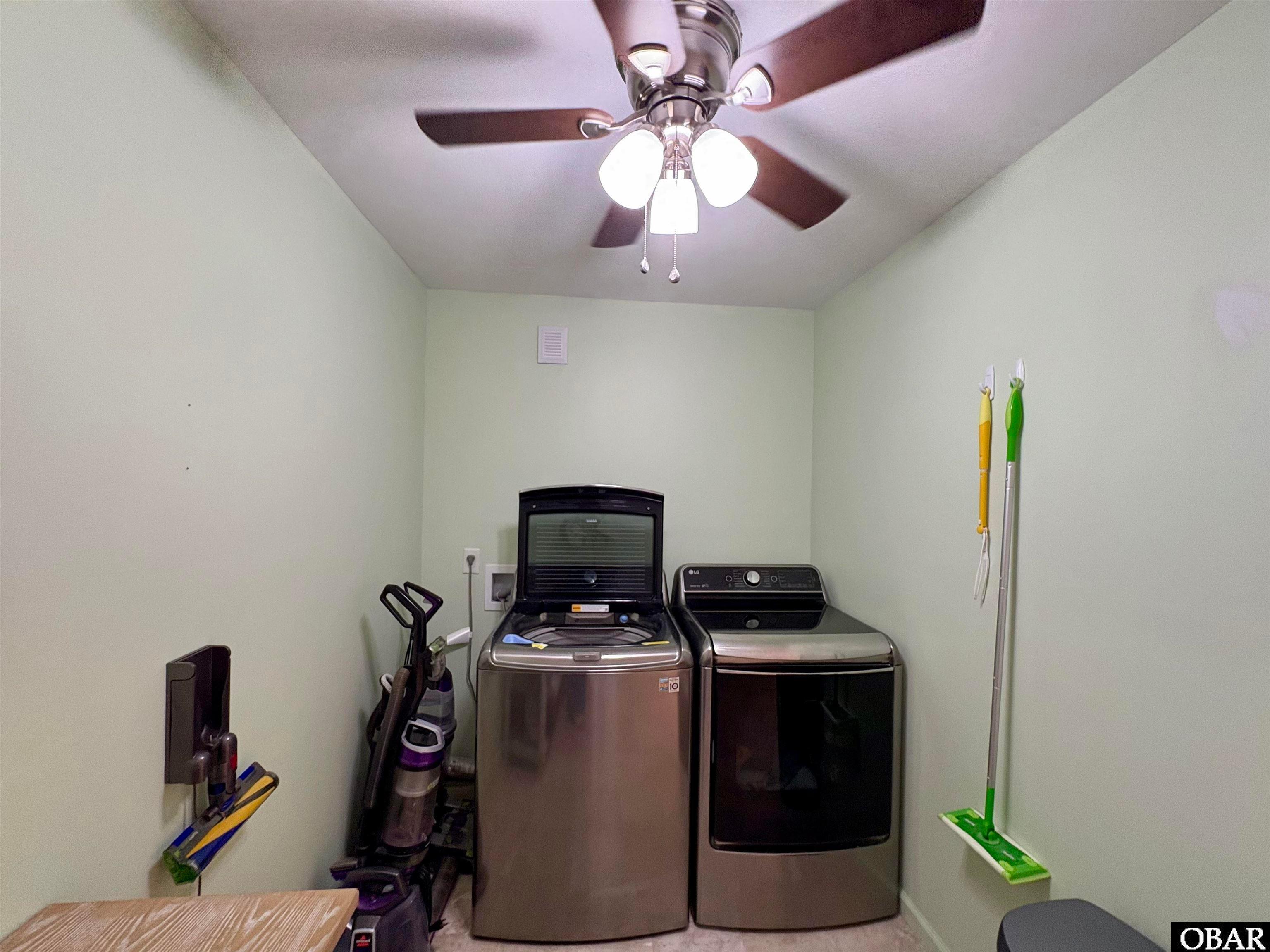 Kill Devil Hills, North Carolina, 27948-8406, United States, 3 Bedrooms Bedrooms, ,3 BathroomsBathrooms,Residential,For Sale,1959327