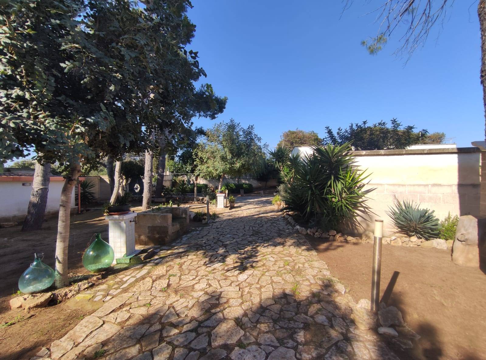 Manduria, Taranto, 74024, IT, 6 Bedrooms Bedrooms, ,5 BathroomsBathrooms,Residential,For Sale,1728528