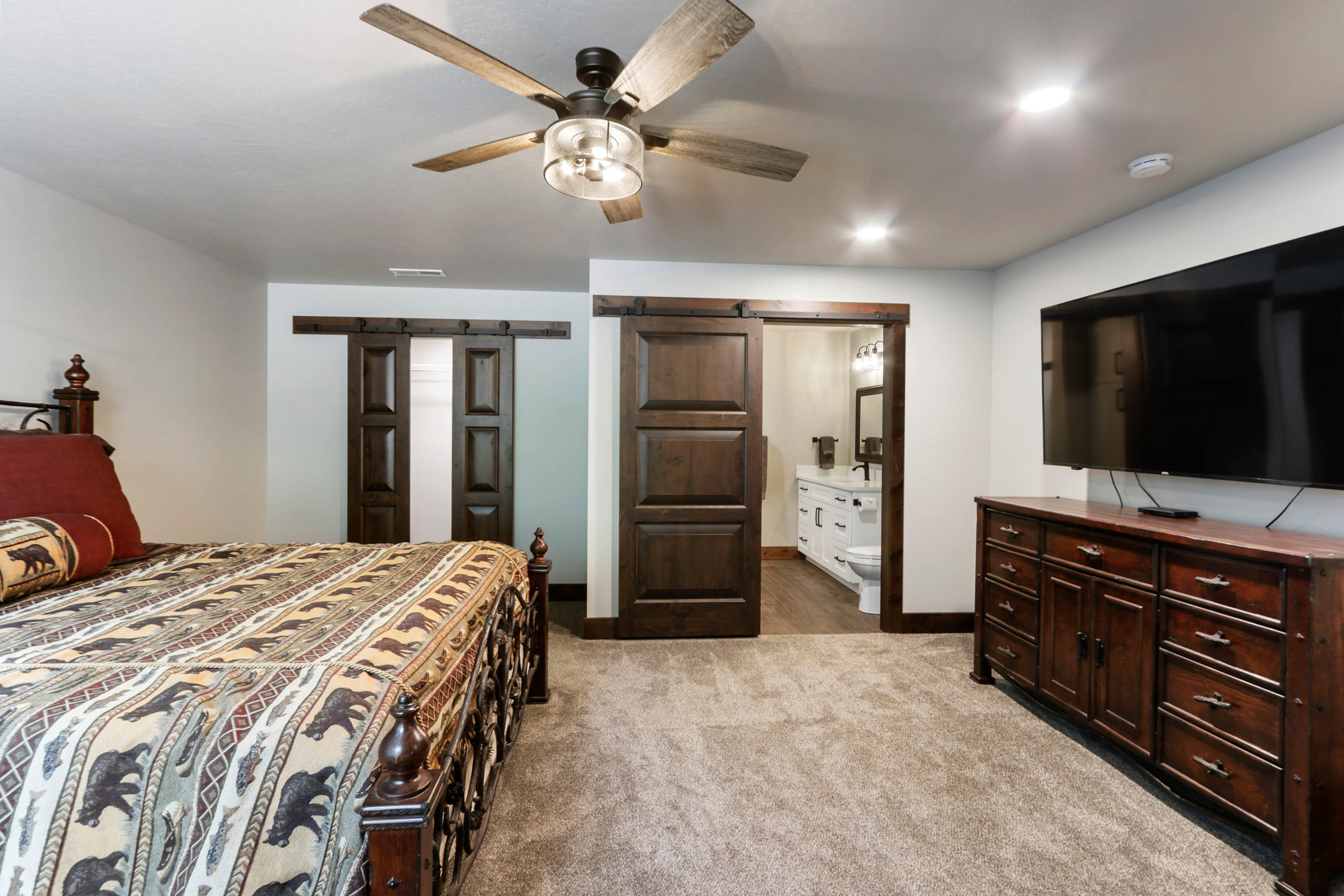 Sandpoint, Idaho, 83864, United States, 6 Bedrooms Bedrooms, ,8 BathroomsBathrooms,Residential,For Sale,1975419