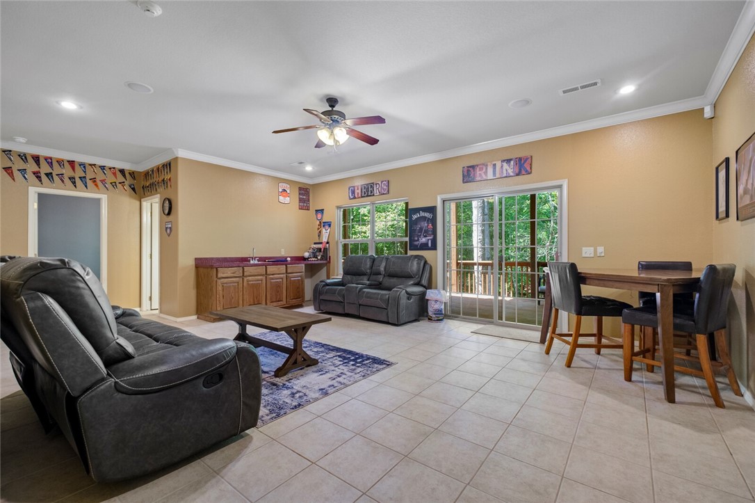 Bella Vista, Arkansas, 72714, United States, 4 Bedrooms Bedrooms, ,3 BathroomsBathrooms,Residential,For Sale,1949126