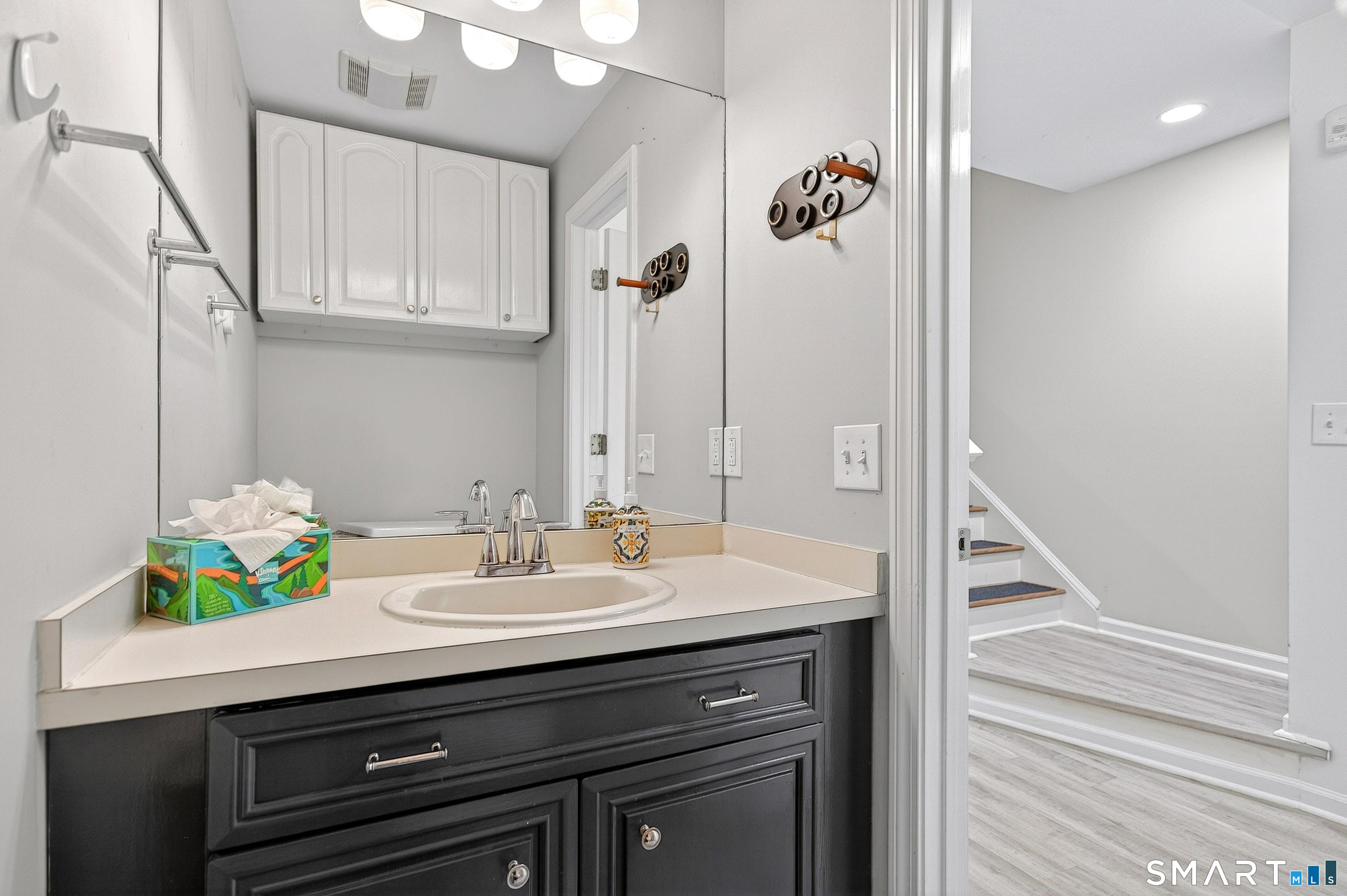 Greenwich, Connecticut, 06807, United States, 2 Bedrooms Bedrooms, ,4 BathroomsBathrooms,Residential,For Sale,2048631