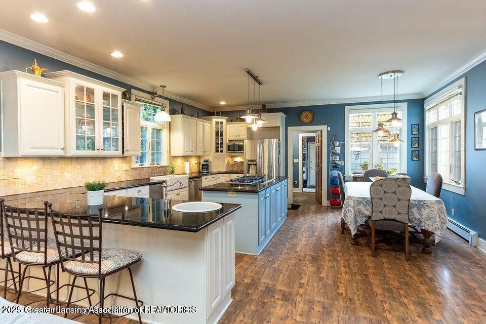 East Lansing, Michigan, 48823, United States, 6 Bedrooms Bedrooms, ,6 BathroomsBathrooms,Residential,For Sale,1992121