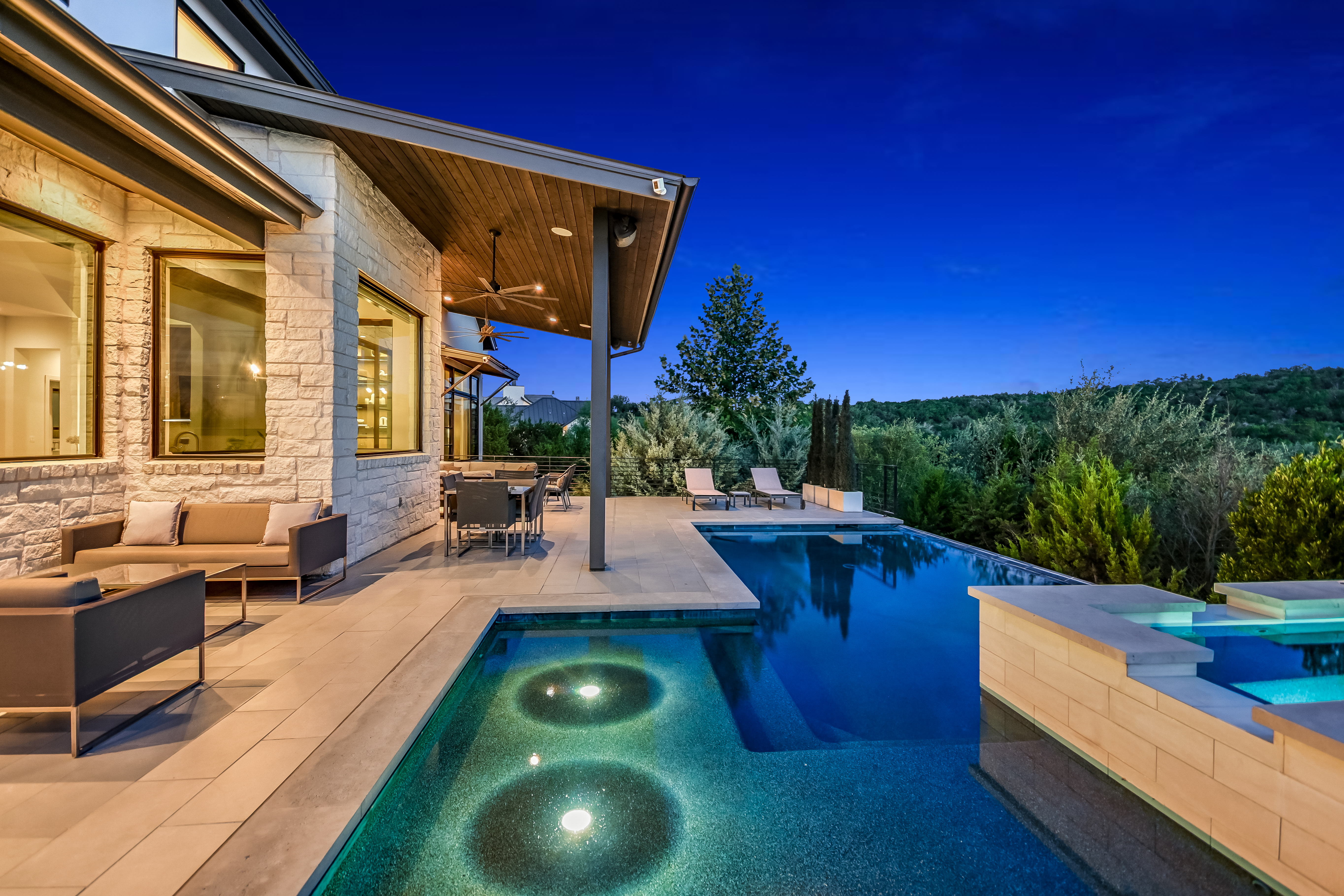  Stunning Amarra Hill Country Estate - 物件實景