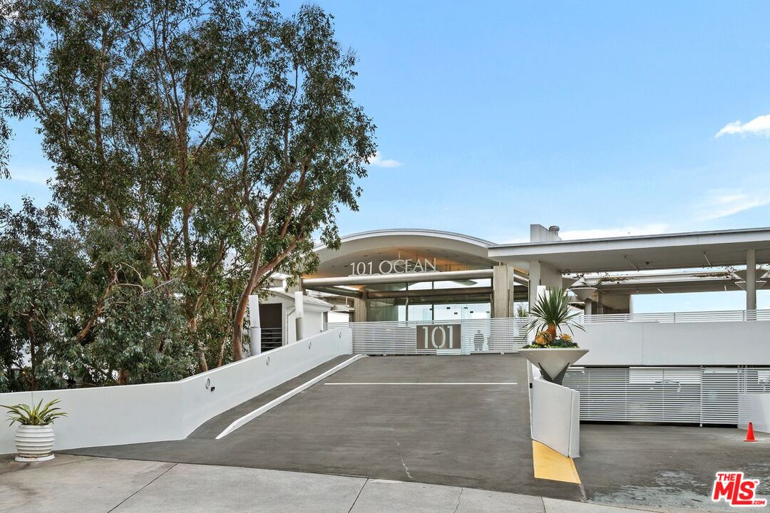 101 Ocean Ave #E501, Santa Monica, California, 90402, United States, 2 Bedrooms Bedrooms, ,2 BathroomsBathrooms,Residential,For Sale,101 Ocean Ave #E501,1616290