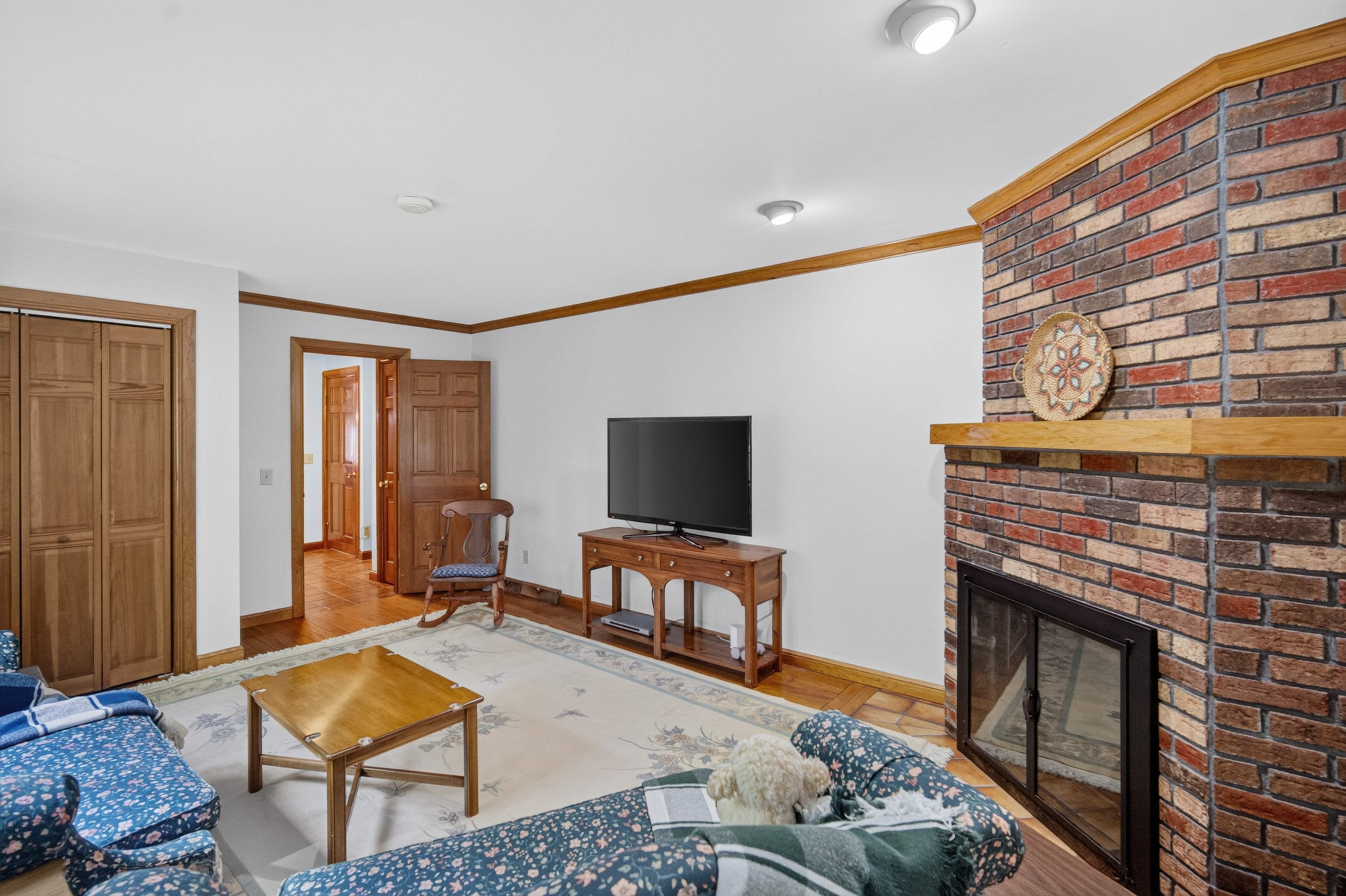  60 Hillcrest Lane, Saratoga Springs, NY 12866 - 物件實景