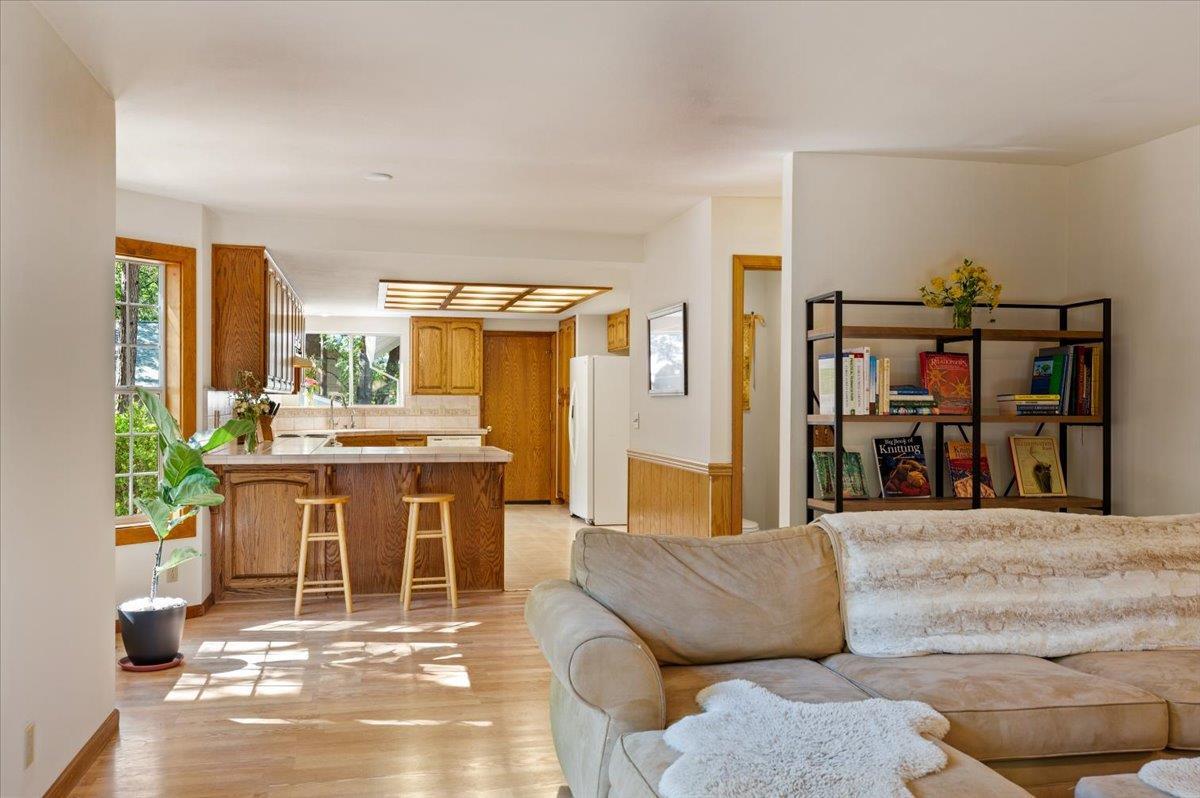 Grass Valley, California, 95949, United States, 3 Bedrooms Bedrooms, ,3 BathroomsBathrooms,Residential,For Sale,1958208