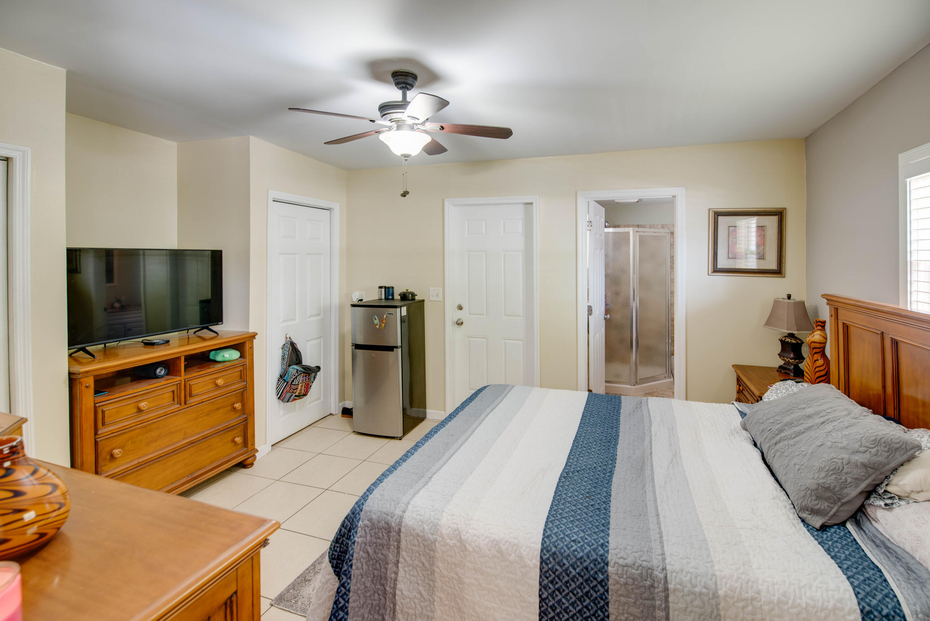 Stock Island, Florida, 33040, United States, 4 Bedrooms Bedrooms, ,3 BathroomsBathrooms,Residential,For Sale,1849012