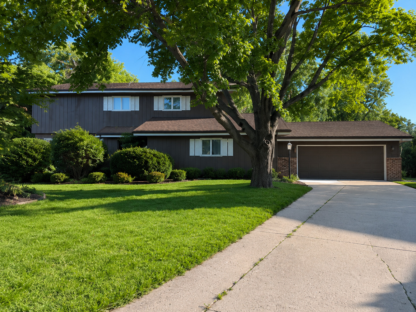 Quince Ct, Downers Grove, IL 60515