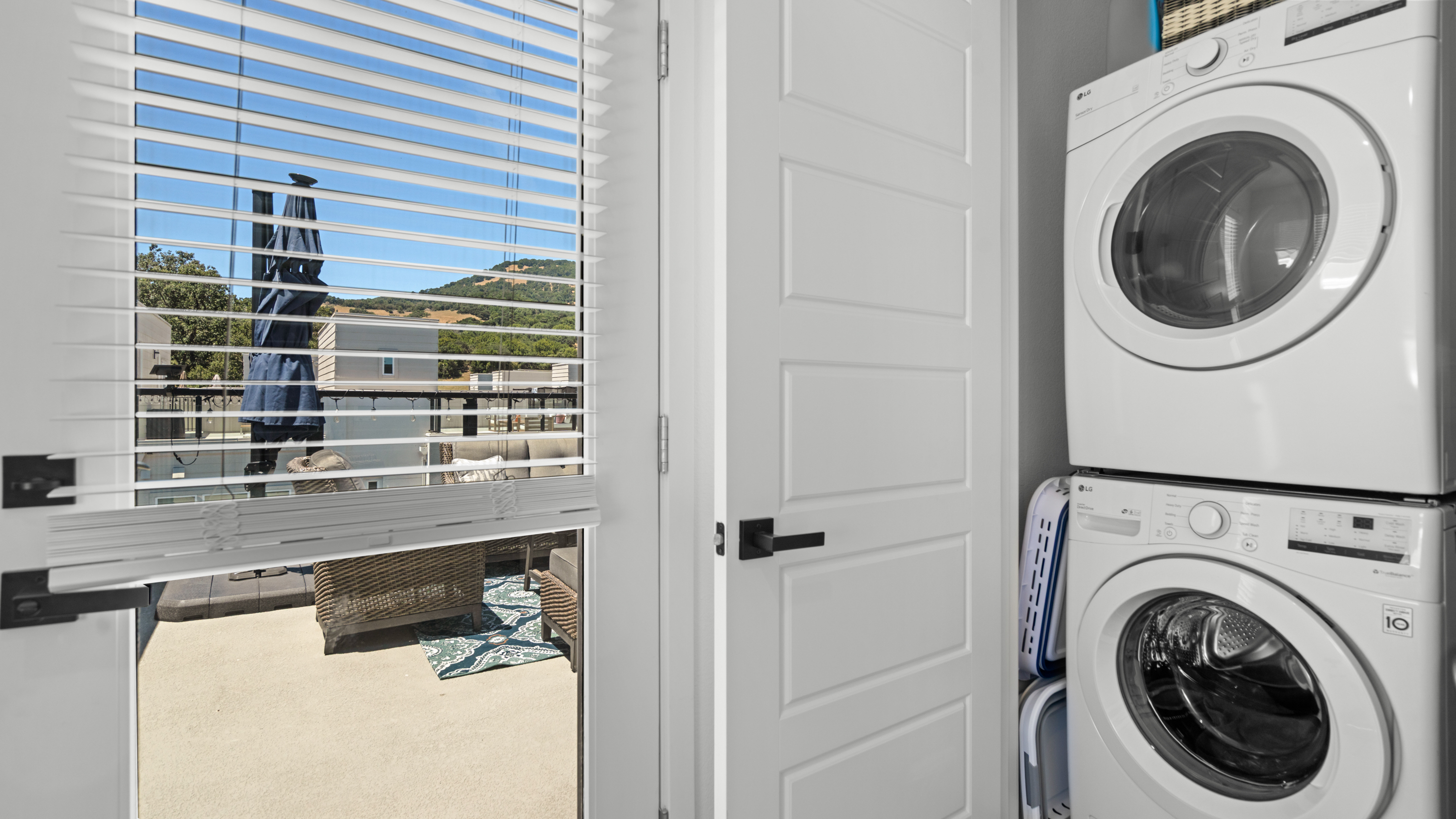  Modern Townhome in Novato - 物件實景