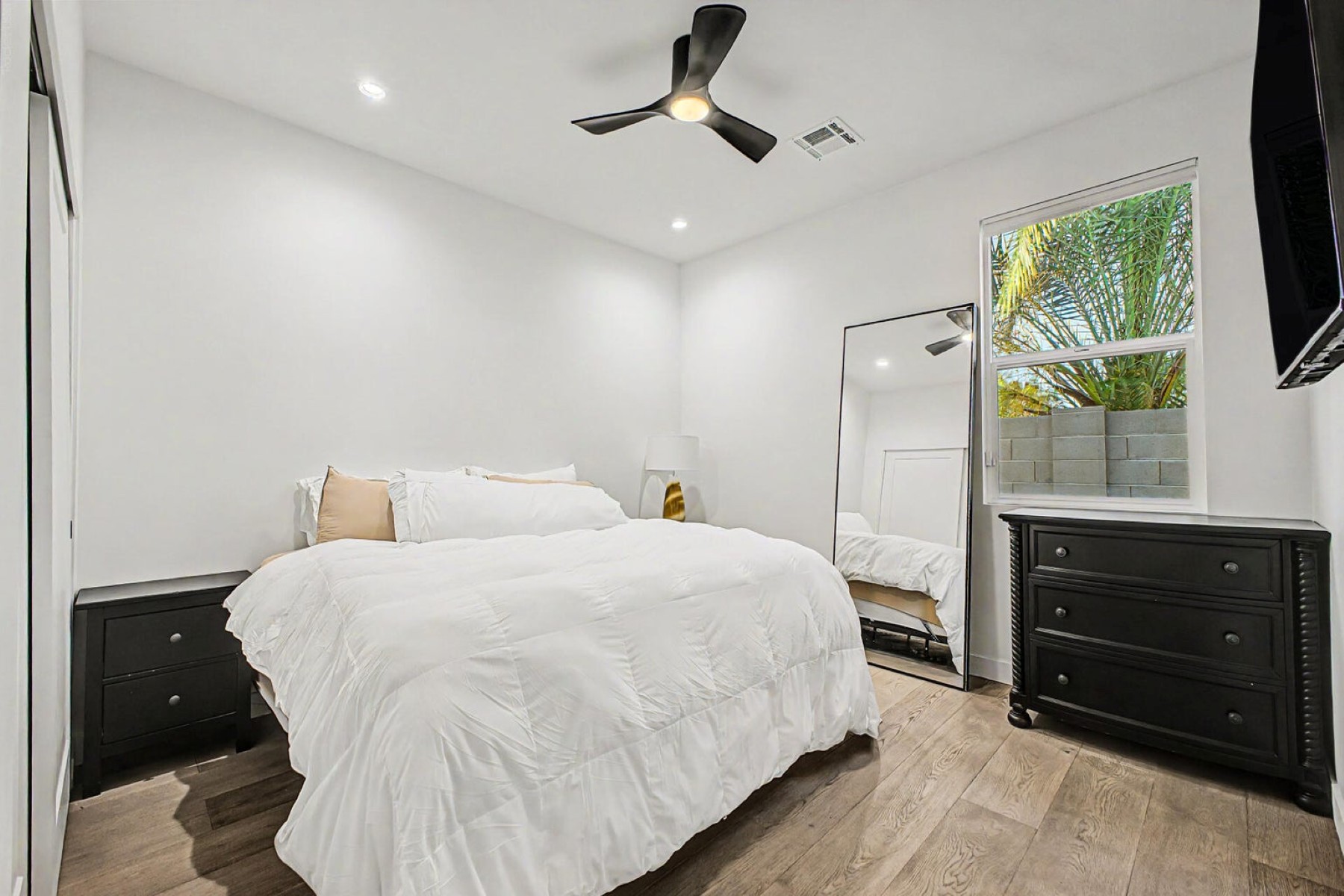  2336 N 28th Place¦Phoenix, AZ - 物件實景