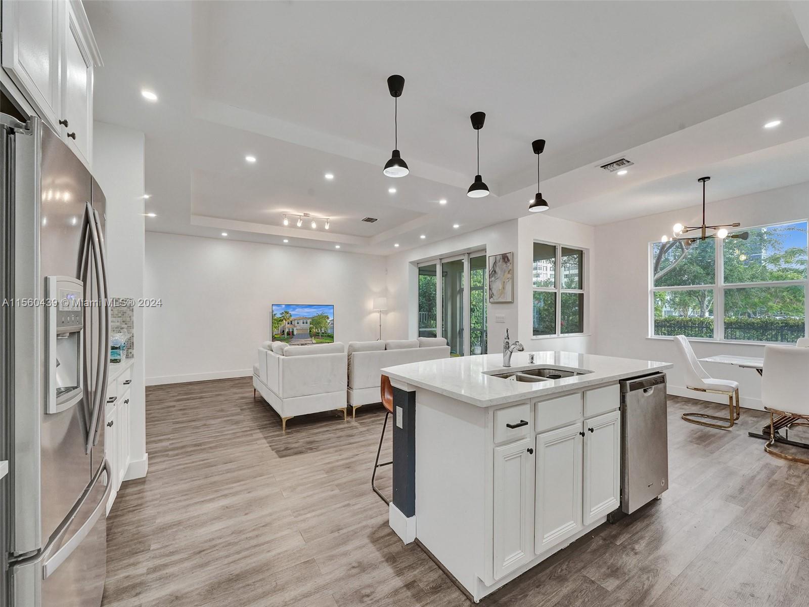 4334 Large Leaf Ln, Hollywood, Florida, 33021, United States, 6 Bedrooms Bedrooms, ,4 BathroomsBathrooms,Residential,For Sale,4334 Large Leaf Ln,1500872