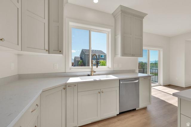 Saratoga Springs, Utah, 84045, United States, 6 Bedrooms Bedrooms, ,4 BathroomsBathrooms,Residential,For Sale,2047947