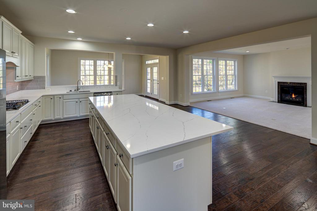 4627 Fairfax Manor Court, Chantilly, Virginia, 20151, United States, 4 Bedrooms Bedrooms, ,6 BathroomsBathrooms,Residential,For Sale,4627 Fairfax Manor Court,1430210