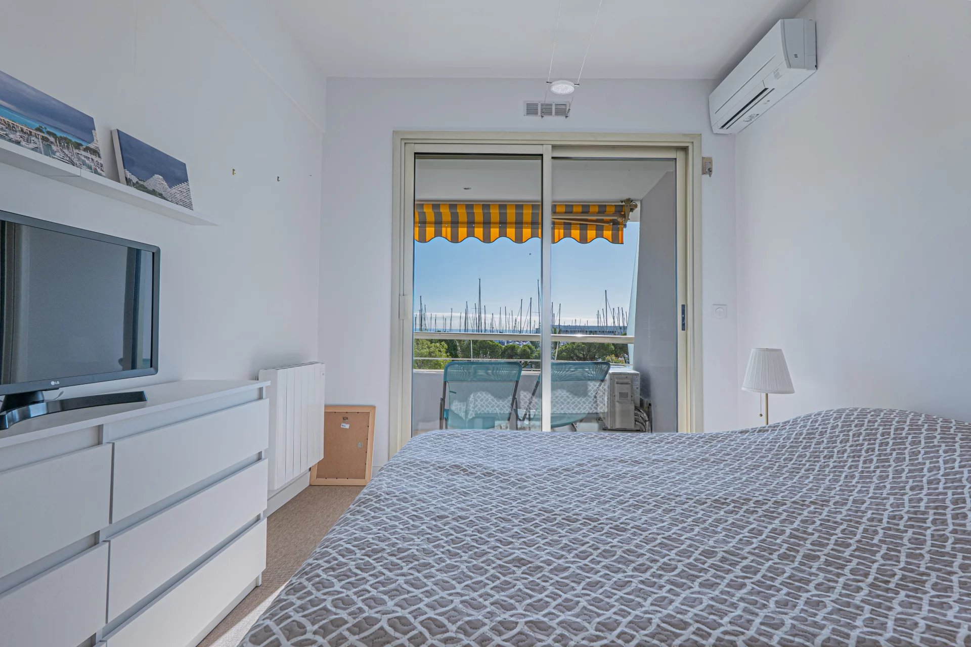 Villeneuve-Loubet, Provence-Alpes-Côte d’Azur, 06270, FR, 2 Bedrooms Bedrooms, ,Residential,For Sale,1996026