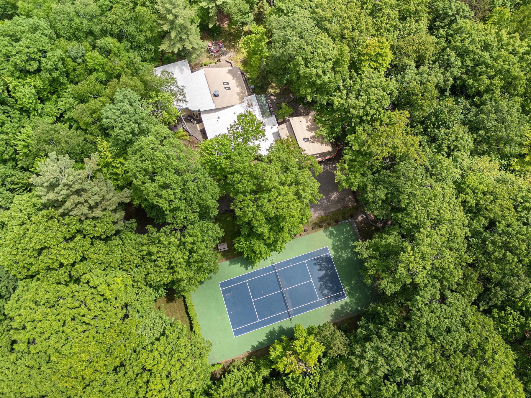 Manitowish Waters, Wisconsin, 54545, United States, 4 Bedrooms Bedrooms, ,3 BathroomsBathrooms,Residential,For Sale,1974750