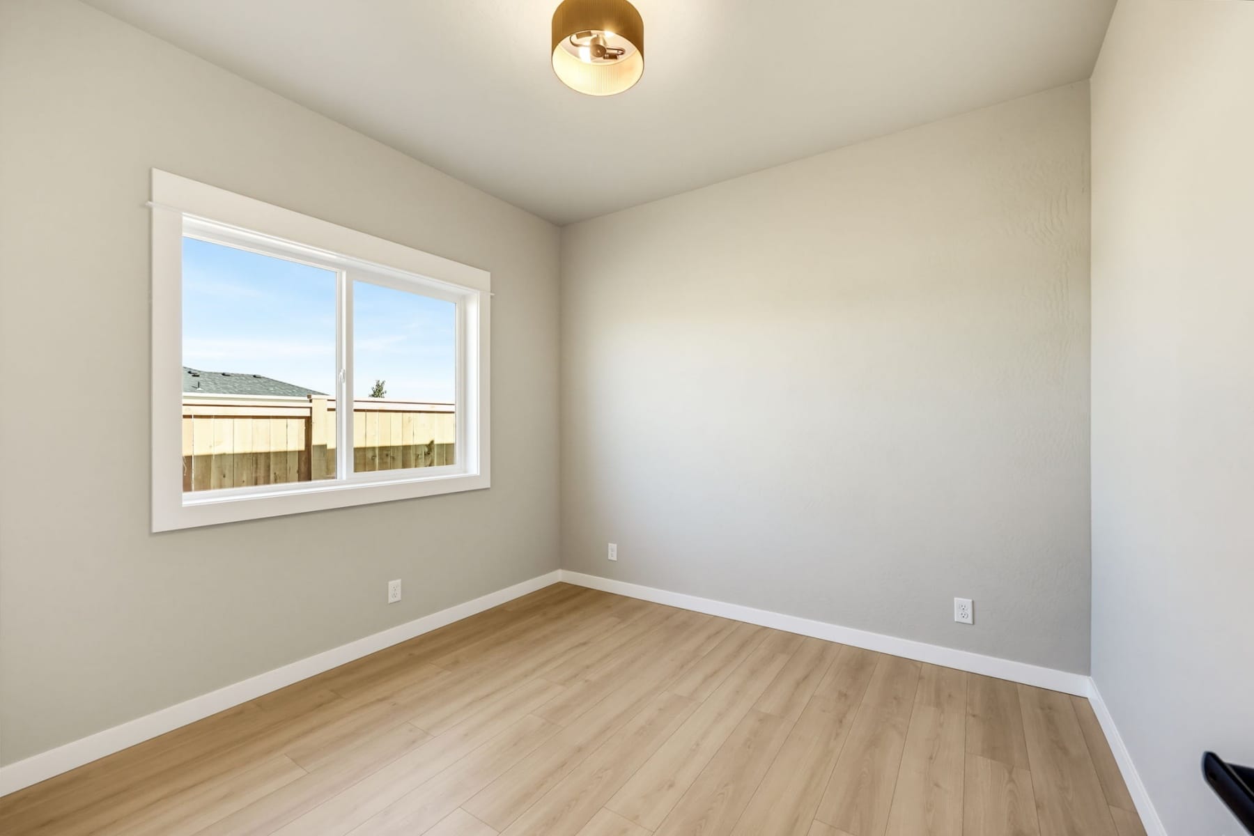  3220 Garner Way Medford, OR 97504 - 物件實景