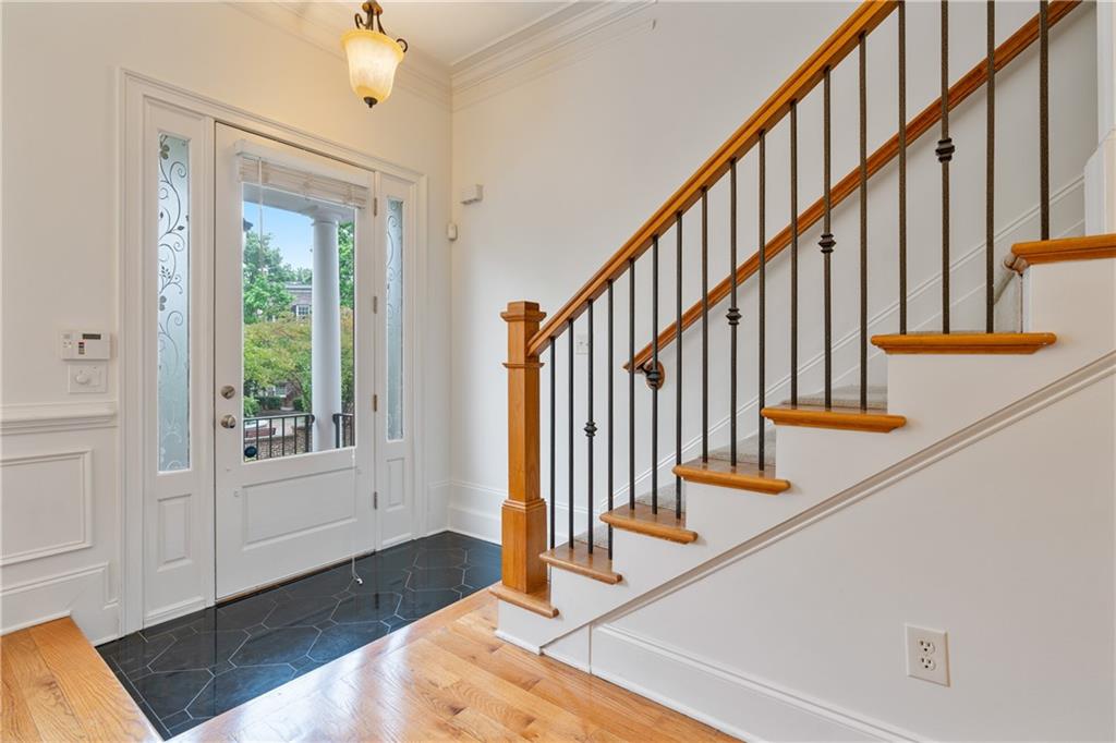 Sandy Springs, Georgia, 30328, United States, 2 Bedrooms Bedrooms, ,4 BathroomsBathrooms,Residential,For Sale,1923426