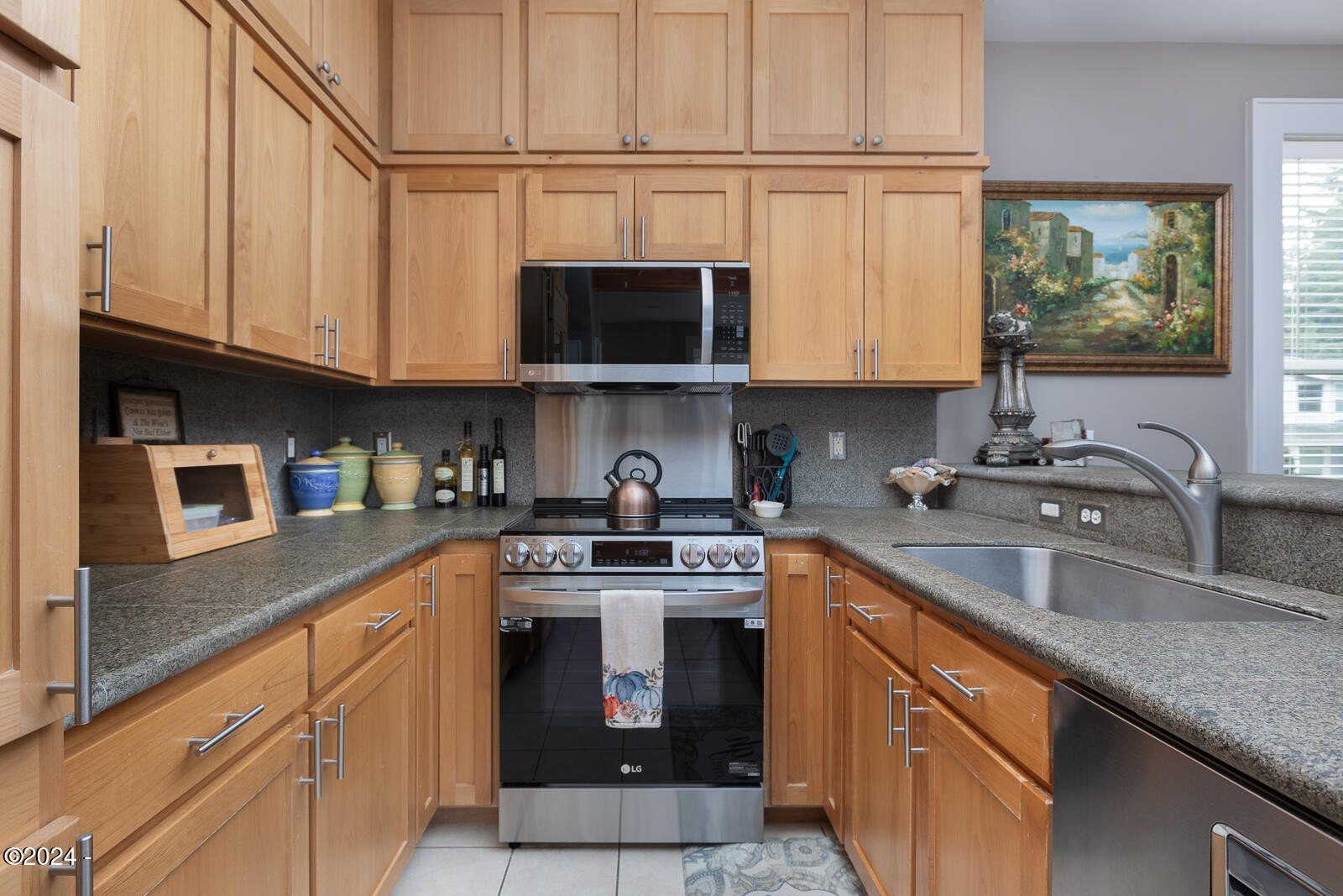 124 Sea Crest, Otter Rock, Oregon, 97369, United States, 4 Bedrooms Bedrooms, ,3 BathroomsBathrooms,Residential,For Sale,124 Sea Crest,1663553