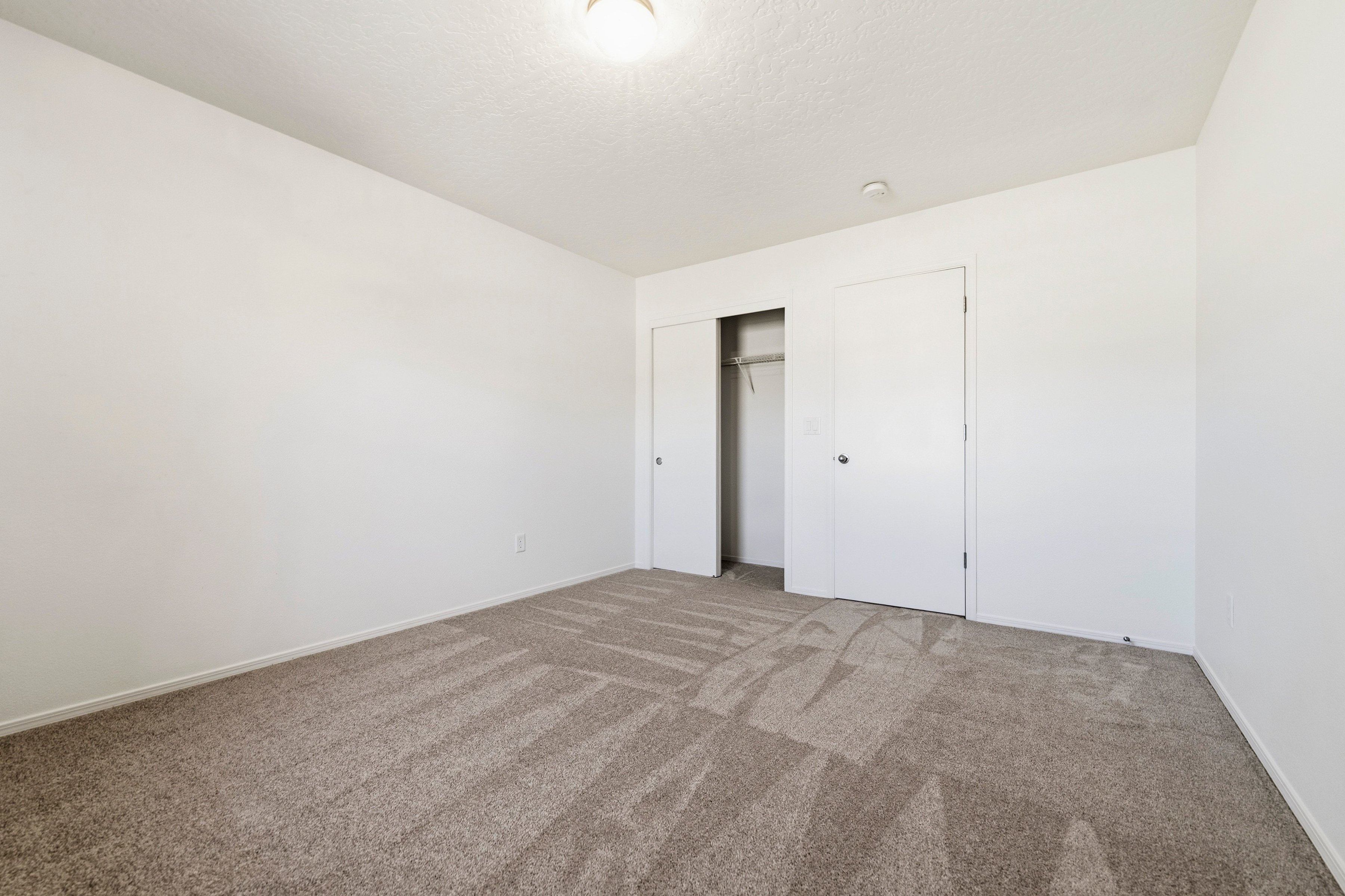  Charming single-level 3-bed, 2 bath home wonderfully located in North Caldwell - 物件實景
