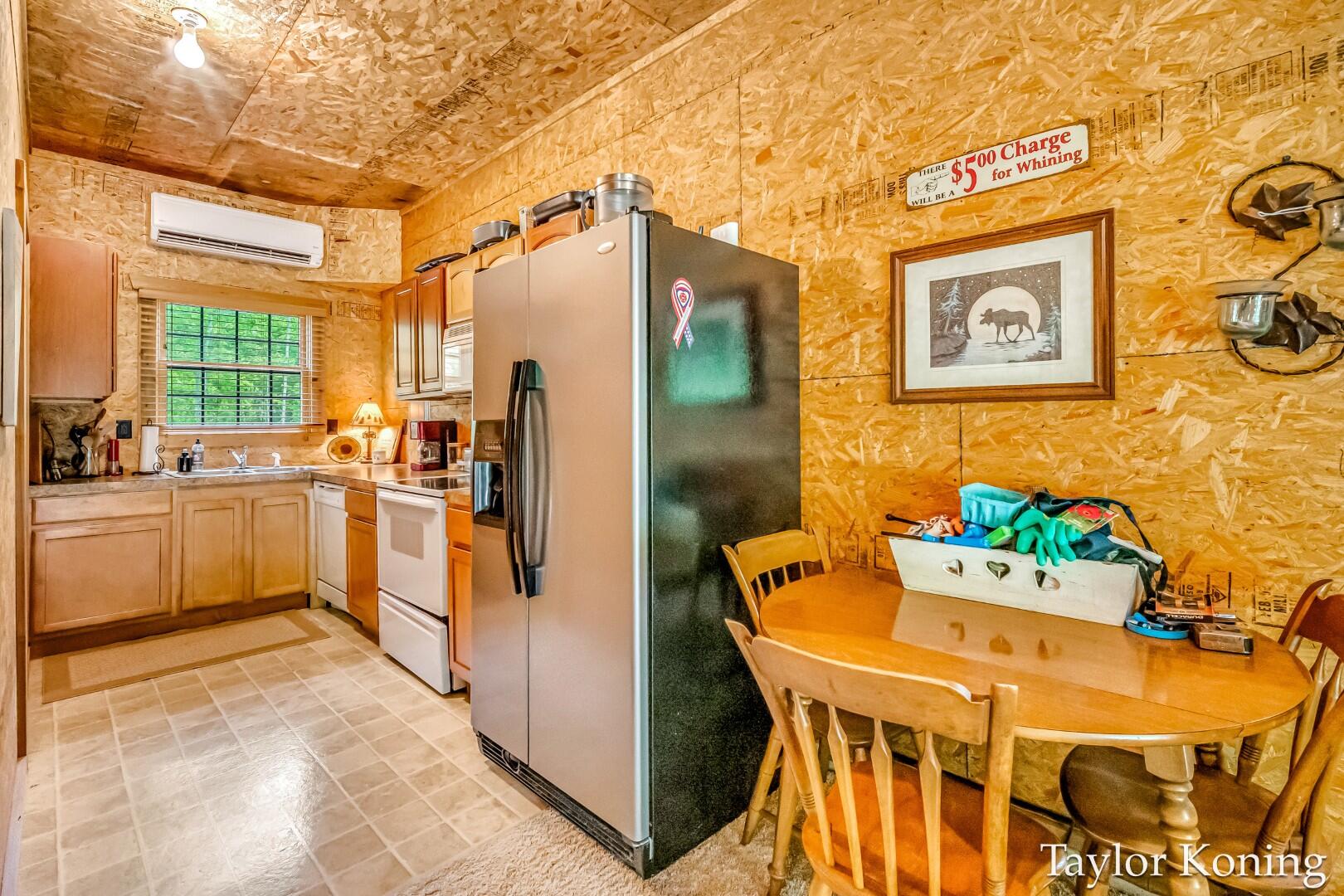 Hart, Michigan, 49420, United States, 2 Bedrooms Bedrooms, ,2 BathroomsBathrooms,Residential,For Sale,1949749