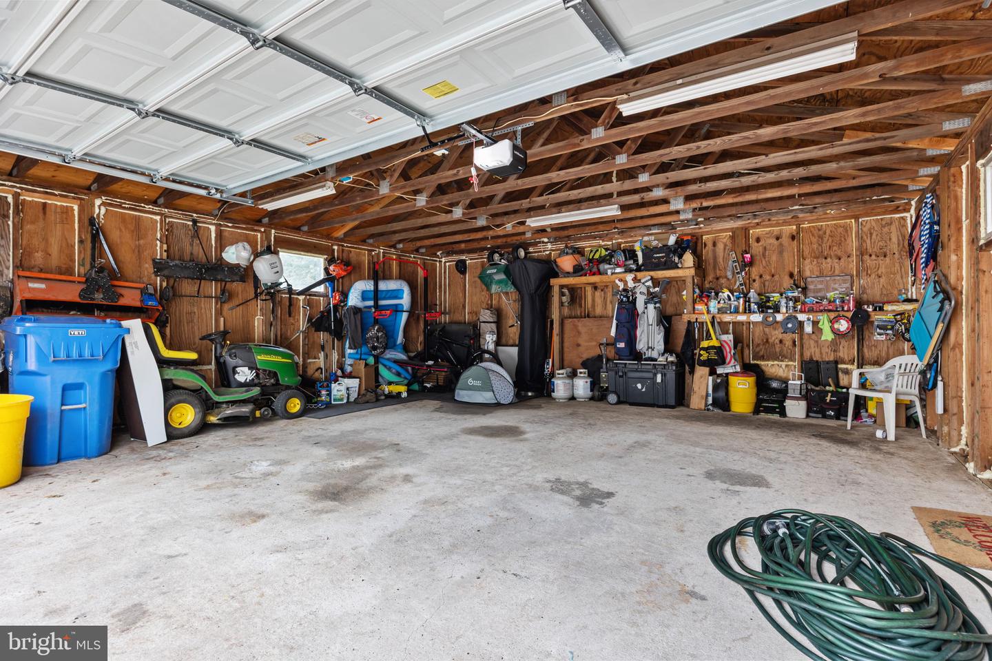 Pennington, New Jersey, 08534, United States, 4 Bedrooms Bedrooms, ,2 BathroomsBathrooms,Residential,For Sale,1940207