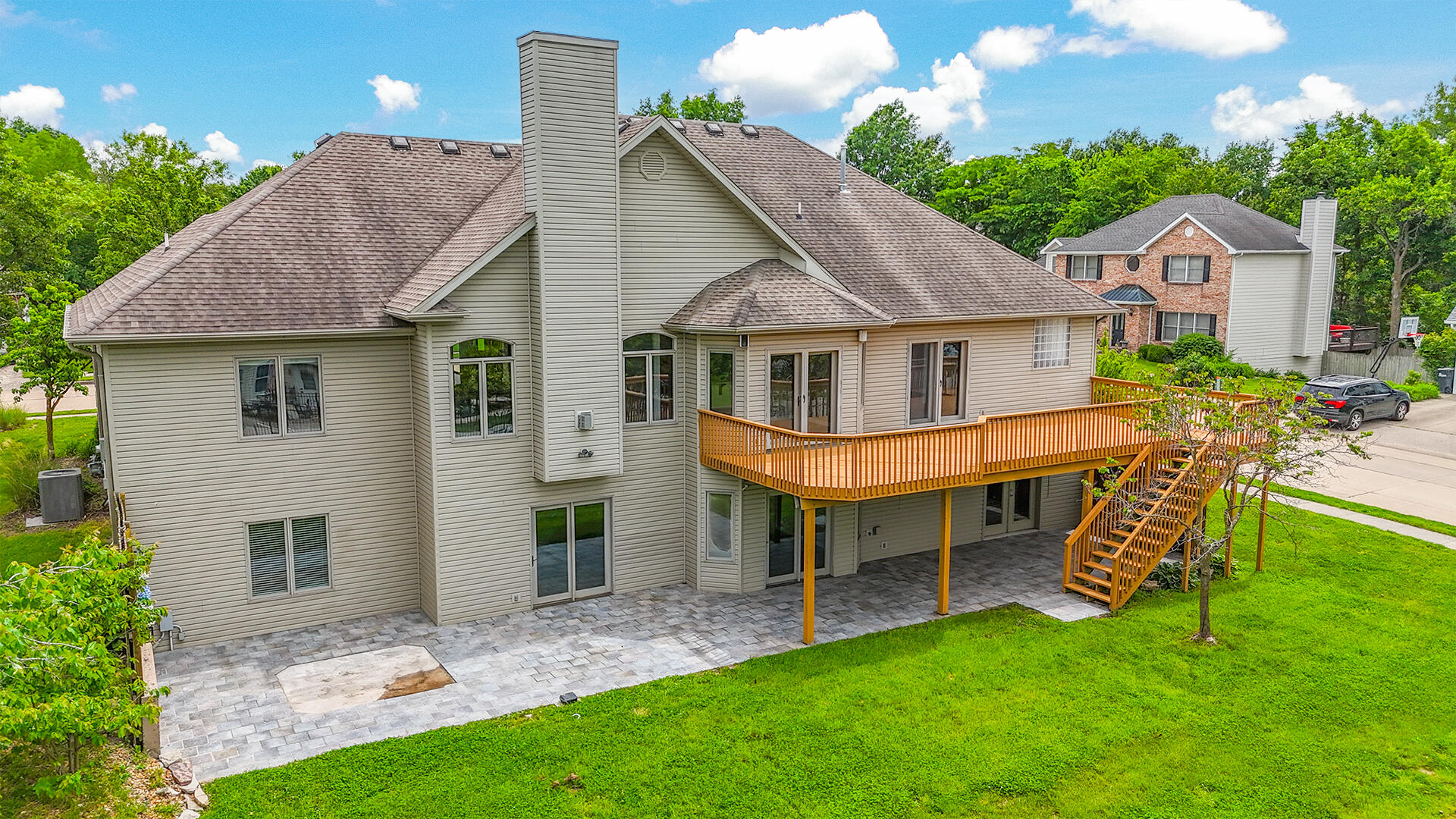 COLUMBIA, Missouri, 65203, United States, 5 Bedrooms Bedrooms, ,4 BathroomsBathrooms,Residential,For Sale,1934961