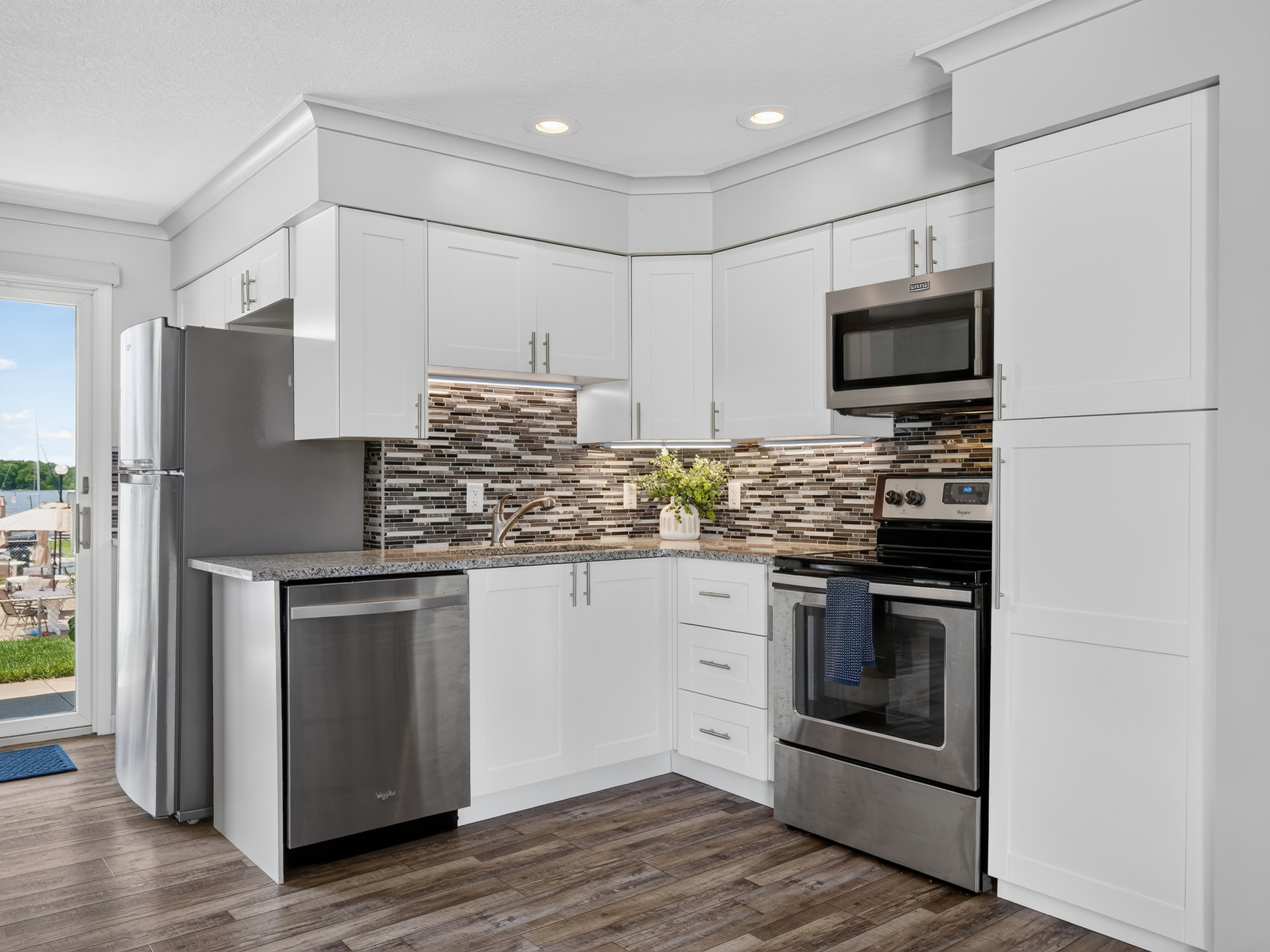  Affordable Lakefront Living on Lake Wawasee - 物件實景
