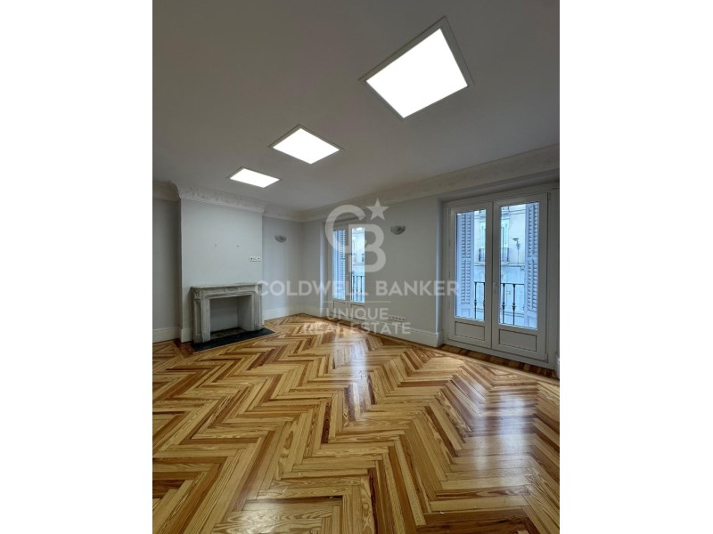 Madrid, Madrid, Retiro, Jer?nimos Madrid, Madrid, Madrid, Comunidad de Madrid, ES, 3 Bedrooms Bedrooms, ,2 BathroomsBathrooms,Residential,For Sale,Madrid, Madrid, Retiro, Jer?nimos Madrid, Madrid, ,1656796