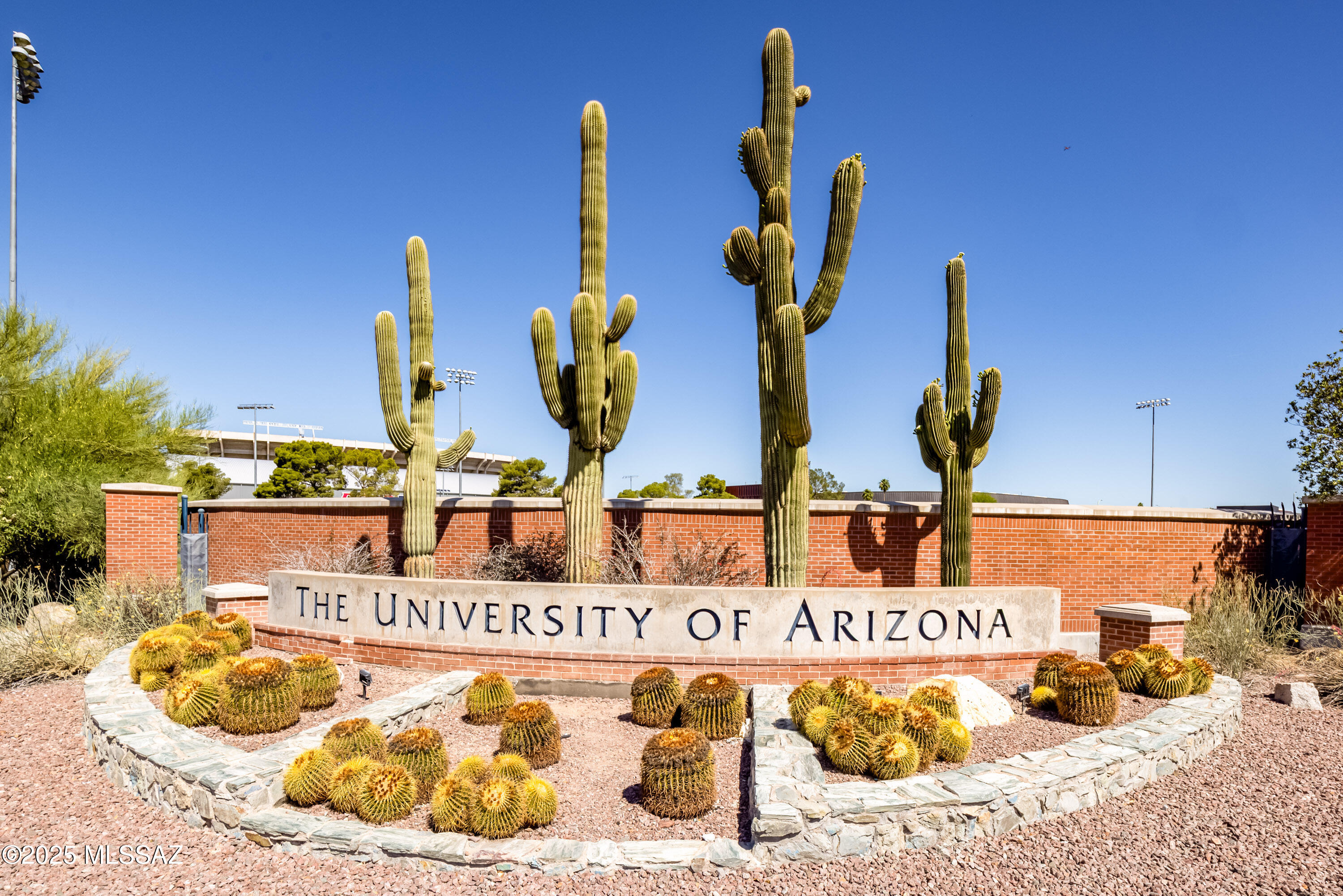 Tucson, Arizona, 85719, United States, 4 Bedrooms Bedrooms, ,3 BathroomsBathrooms,Residential,For Sale,1826834