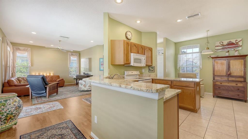 Bradenton, Florida, 34210, United States, 3 Bedrooms Bedrooms, ,2 BathroomsBathrooms,Residential,For Sale,1792897
