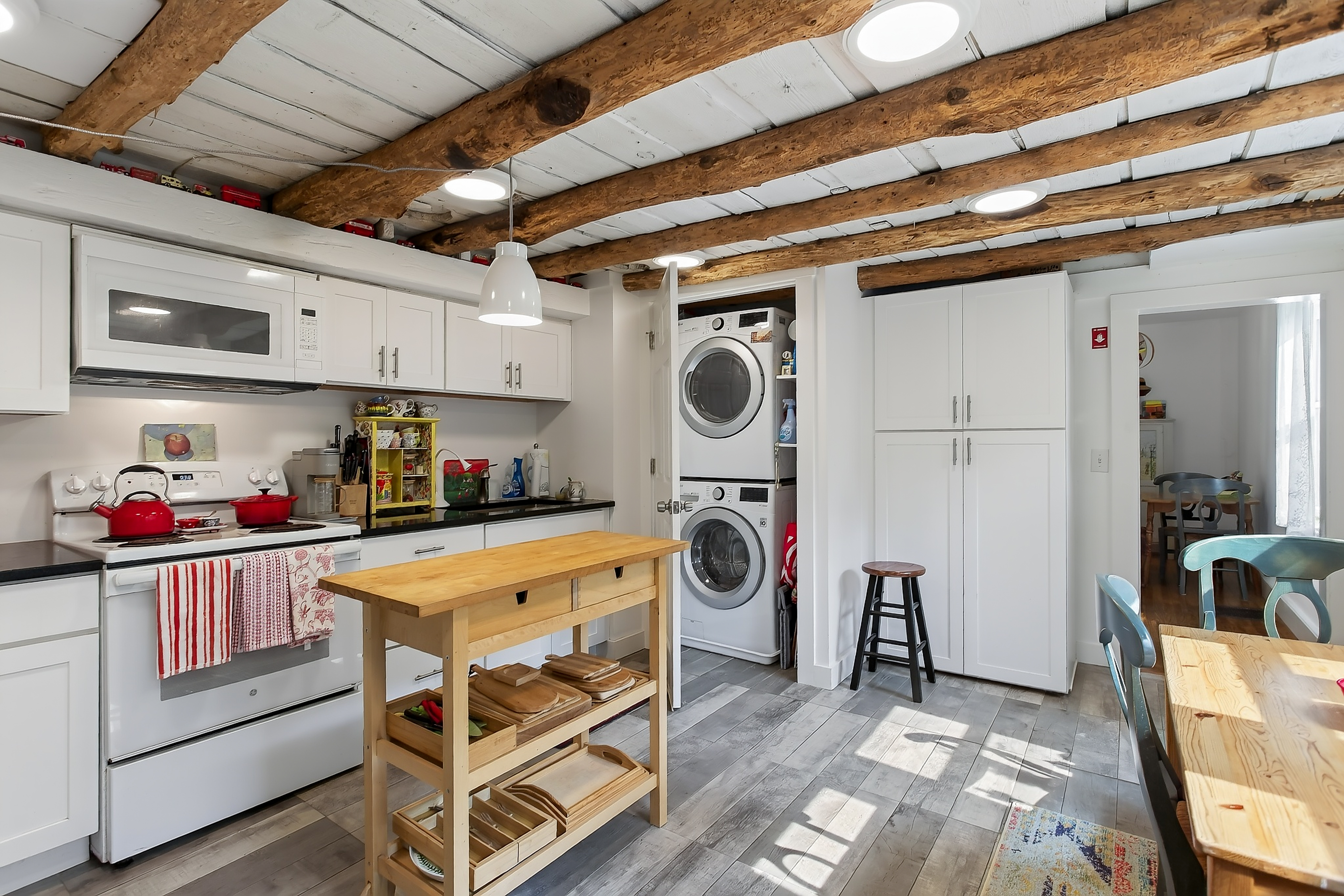  Two Homes. Four Keys. Infinite Potential in the Heart of Housatonic. - 物件實景