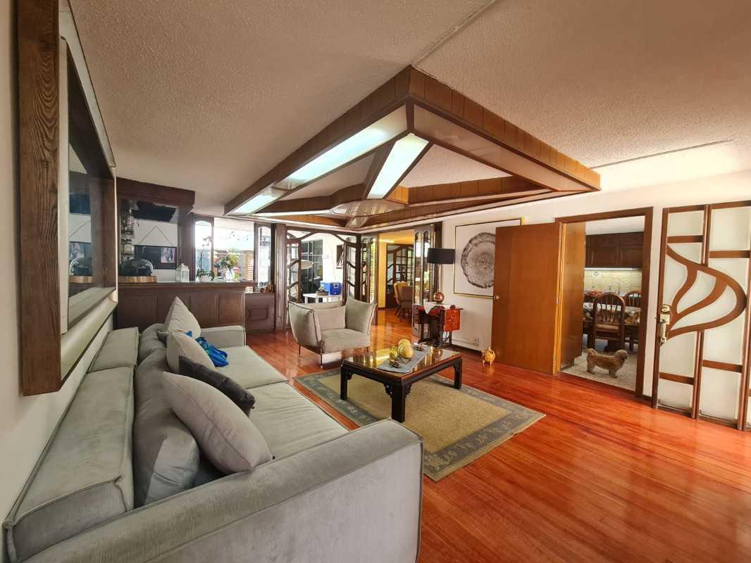 Cto. de las Flores, Naucalpan de Juárez, Estado de México, 53130, Mexico, 3 Bedrooms Bedrooms, ,2 BathroomsBathrooms,Residential,For Sale,Cto. de las Flores,1440763