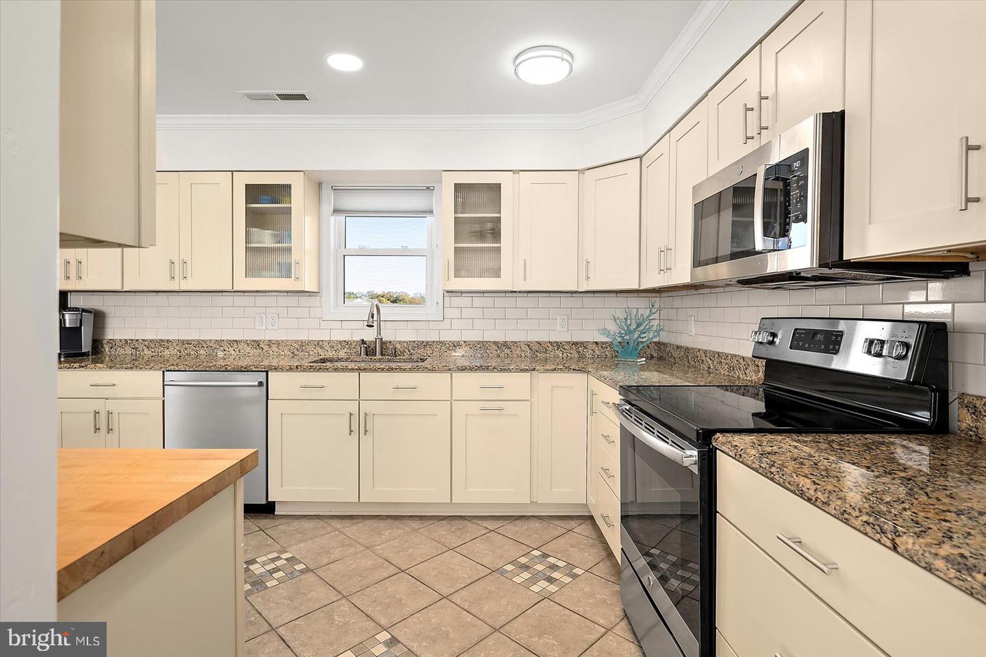 Ocean City, Maryland, 21842, United States, 3 Bedrooms Bedrooms, ,4 BathroomsBathrooms,Residential,For Sale,1986506