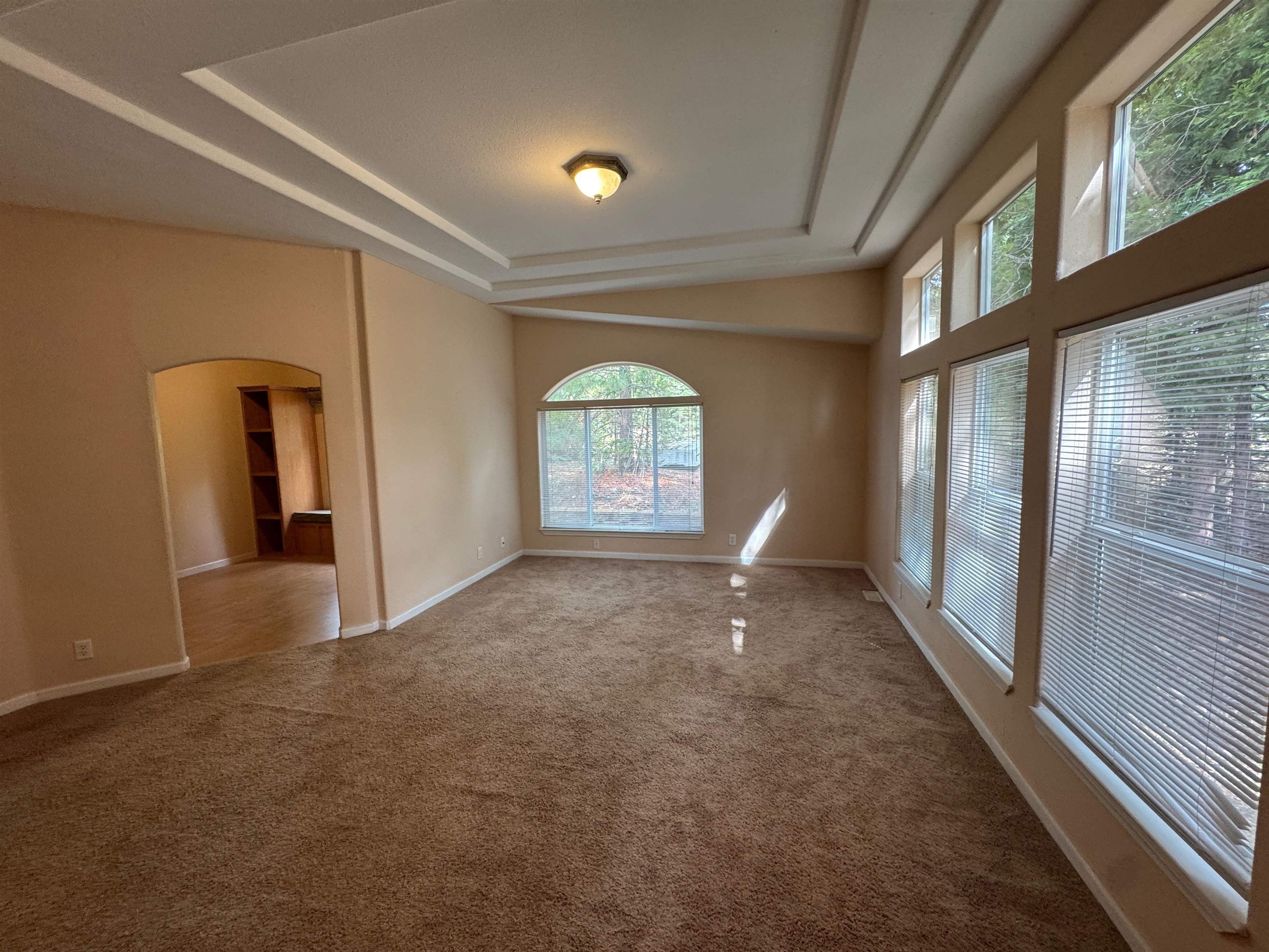 Mt Shasta, California, 96067, United States, 3 Bedrooms Bedrooms, ,2 BathroomsBathrooms,Residential,For Sale,1974393