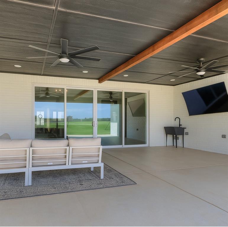 Piedmont, Oklahoma, 73078, United States, 4 Bedrooms Bedrooms, ,6 BathroomsBathrooms,Residential,For Sale,1974155