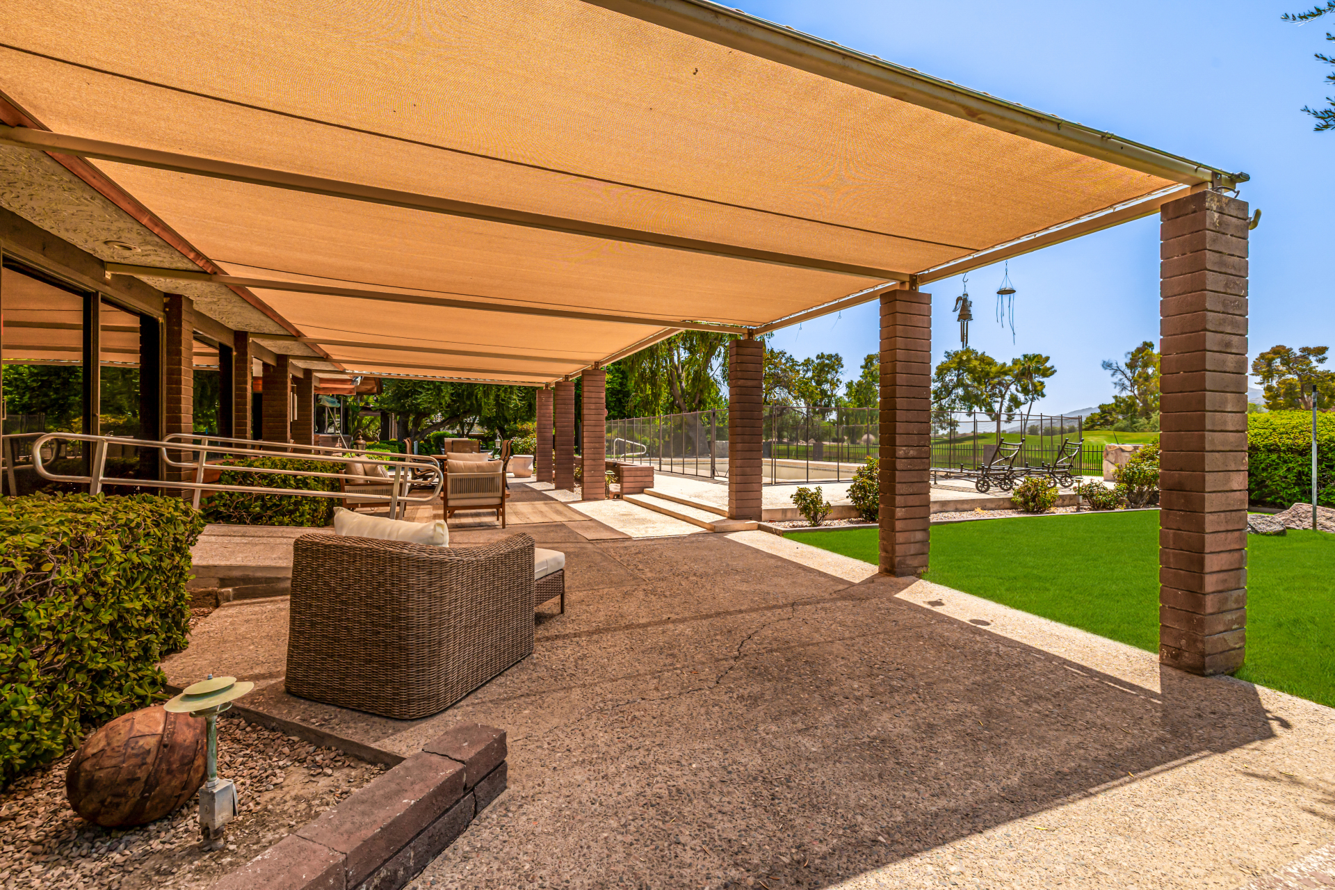 Paradise Valley, Arizona, 85253, United States, 4 Bedrooms Bedrooms, ,8 BathroomsBathrooms,Residential,For Sale,1914345