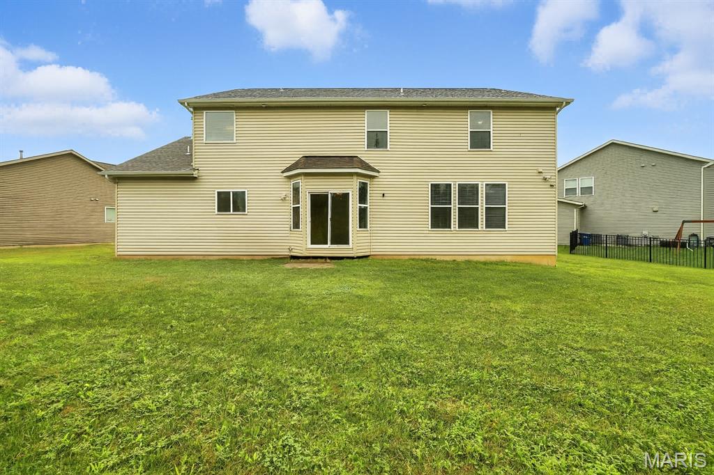 Lake St Louis, Missouri, 63367, United States, 4 Bedrooms Bedrooms, ,3 BathroomsBathrooms,Residential,For Sale,1901127